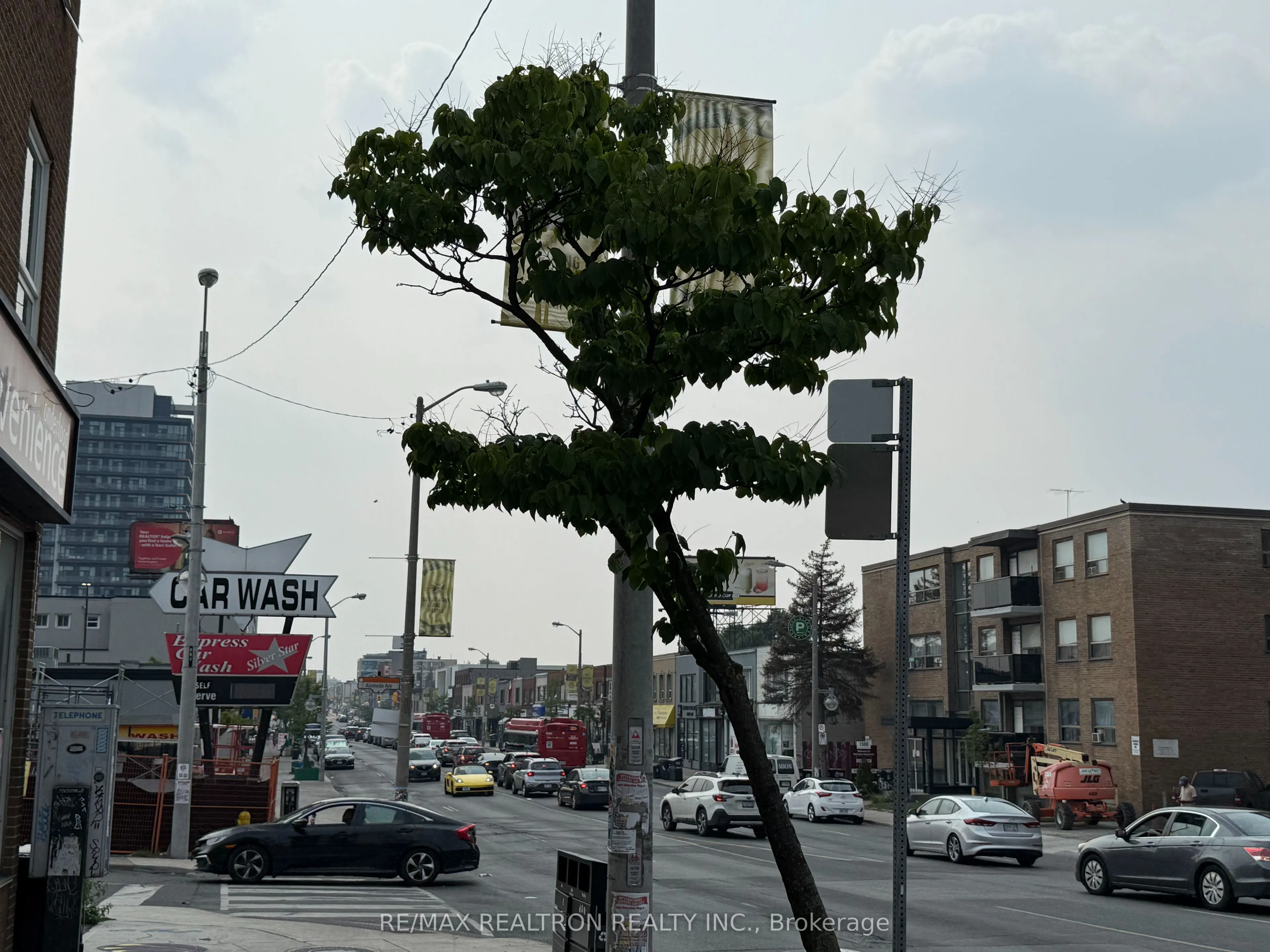 1489 Eglinton Avenue W, #Main