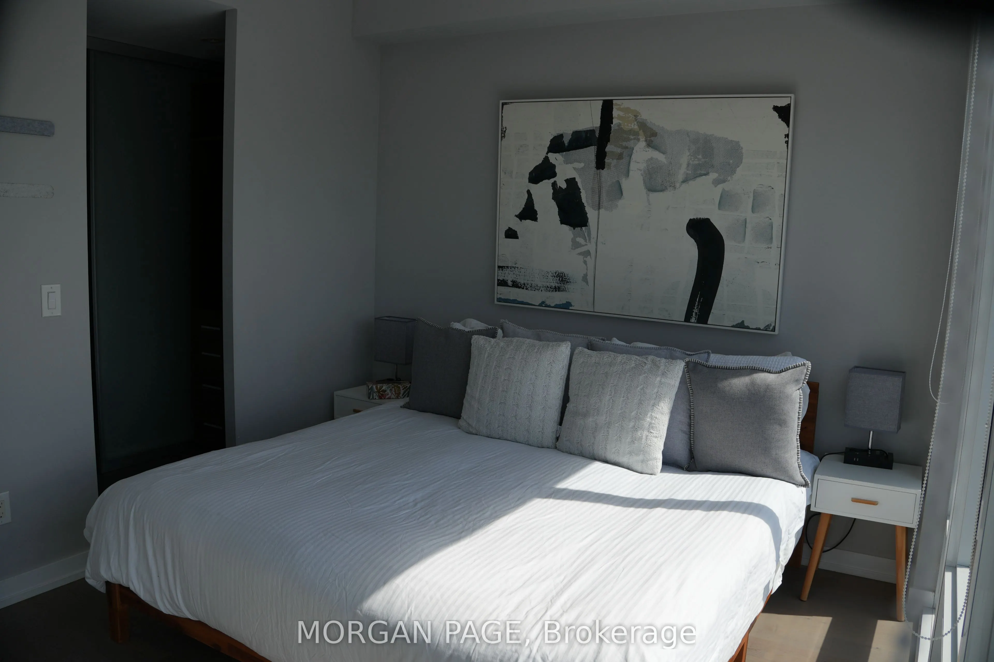 488 University Avenue, #2216