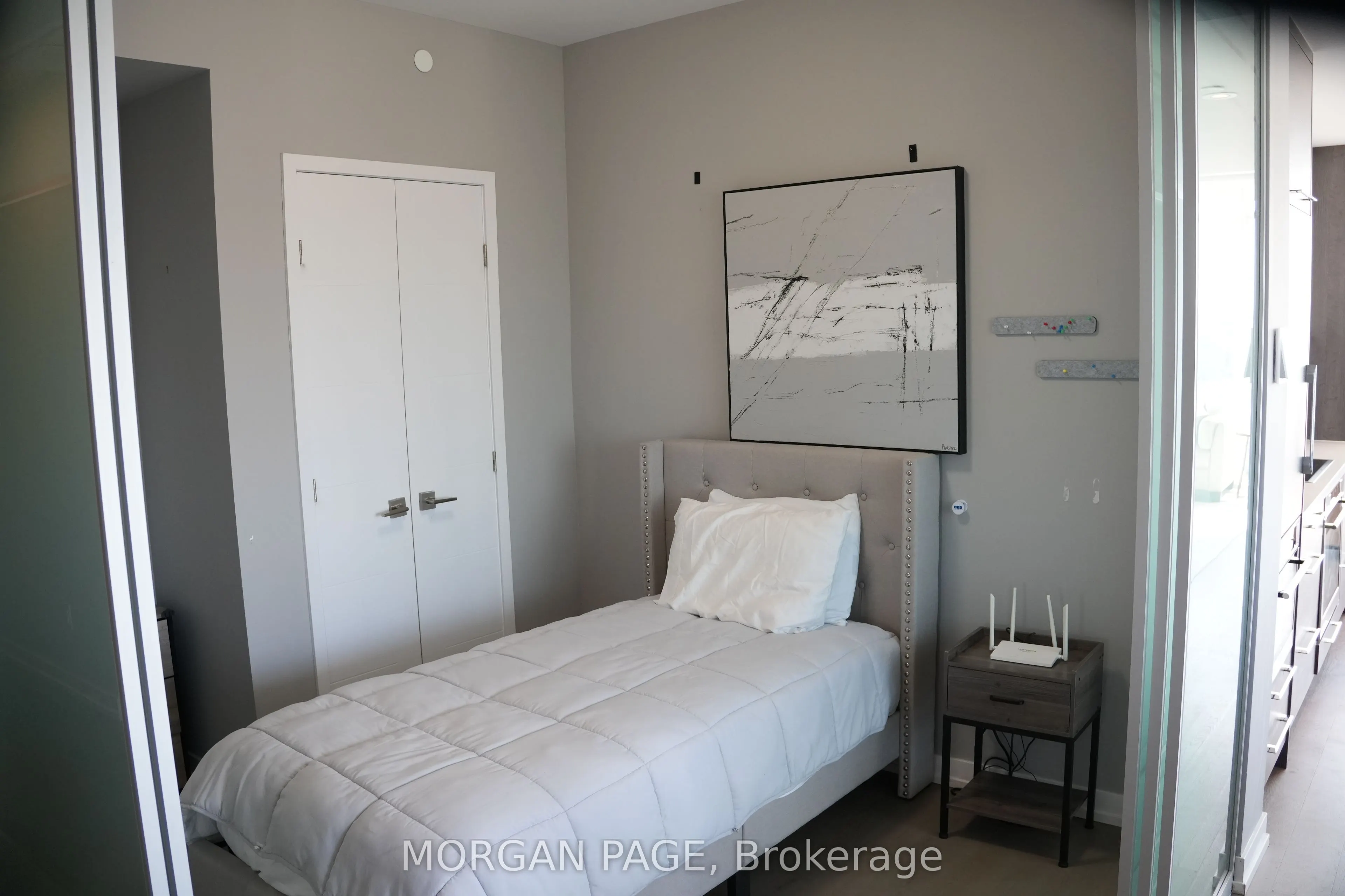 488 University Avenue, #2216