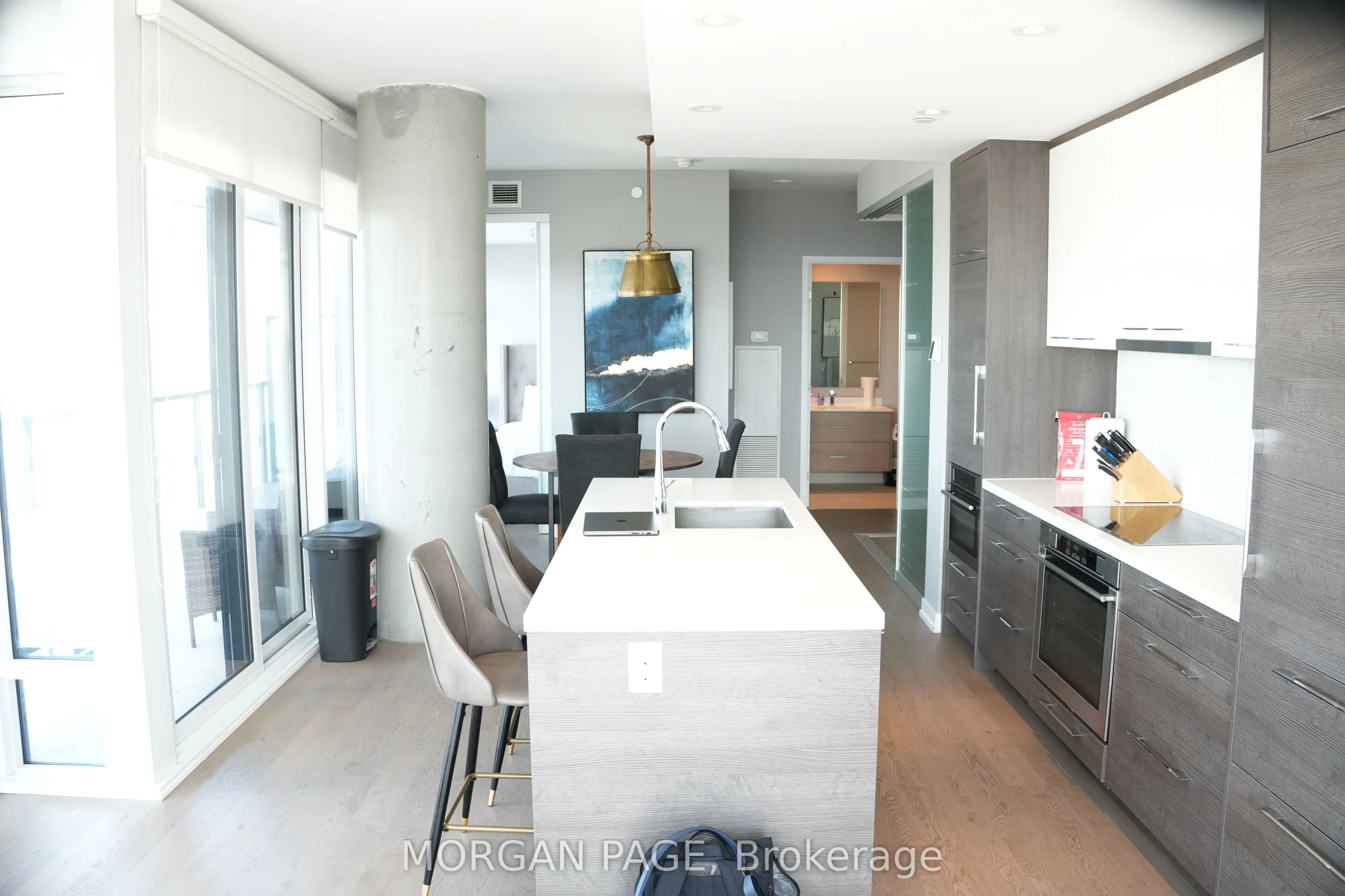 488 University Avenue, #2216