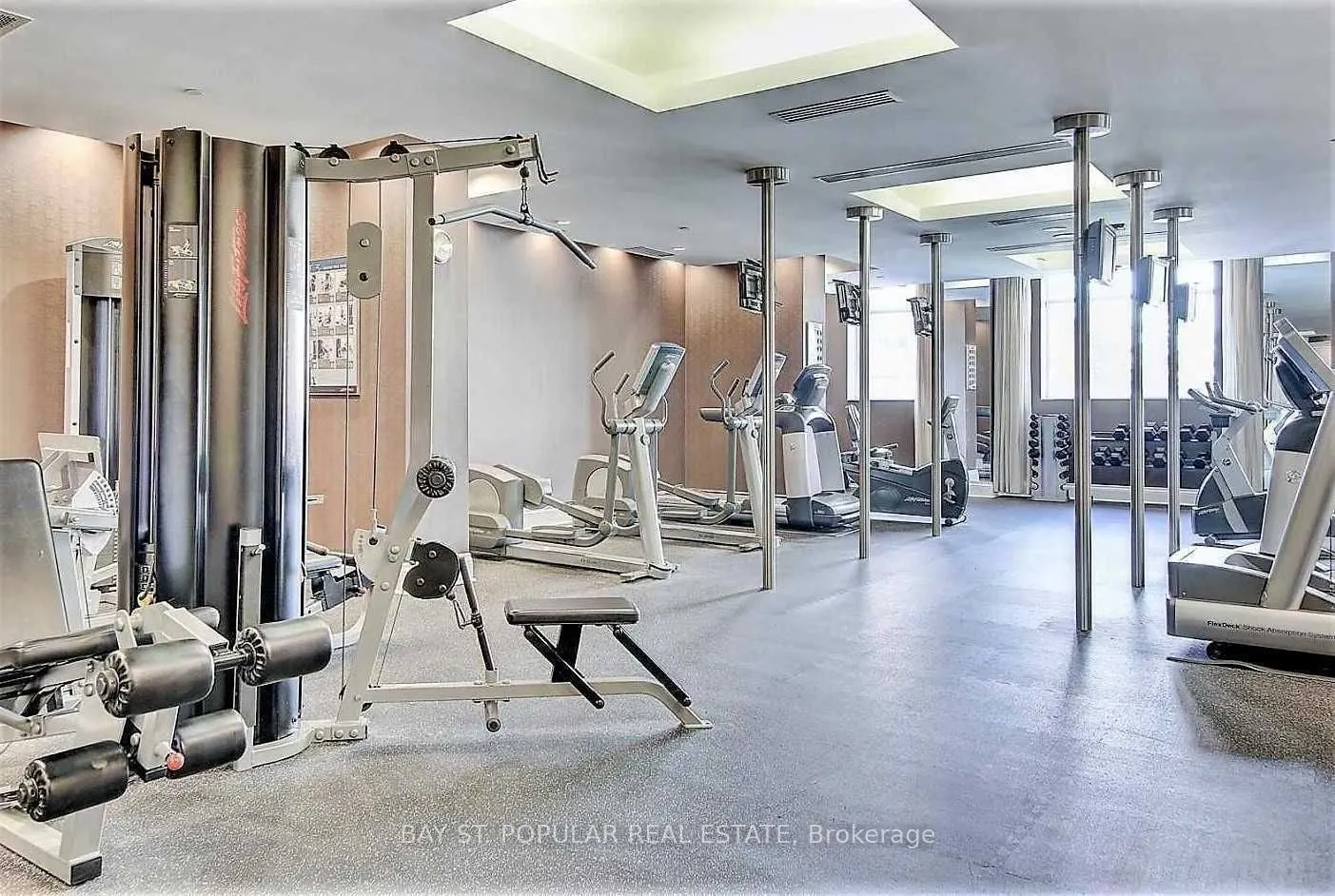 25 Greenview Avenue, #422