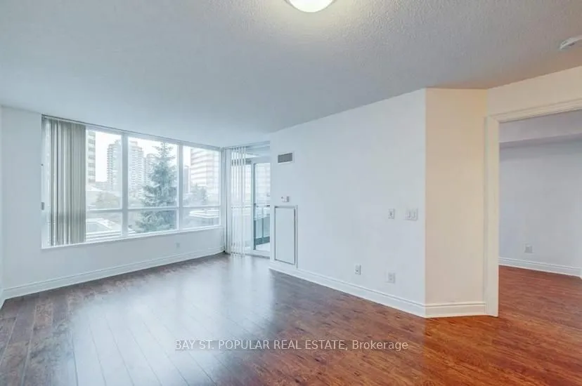 25 Greenview Avenue, #422