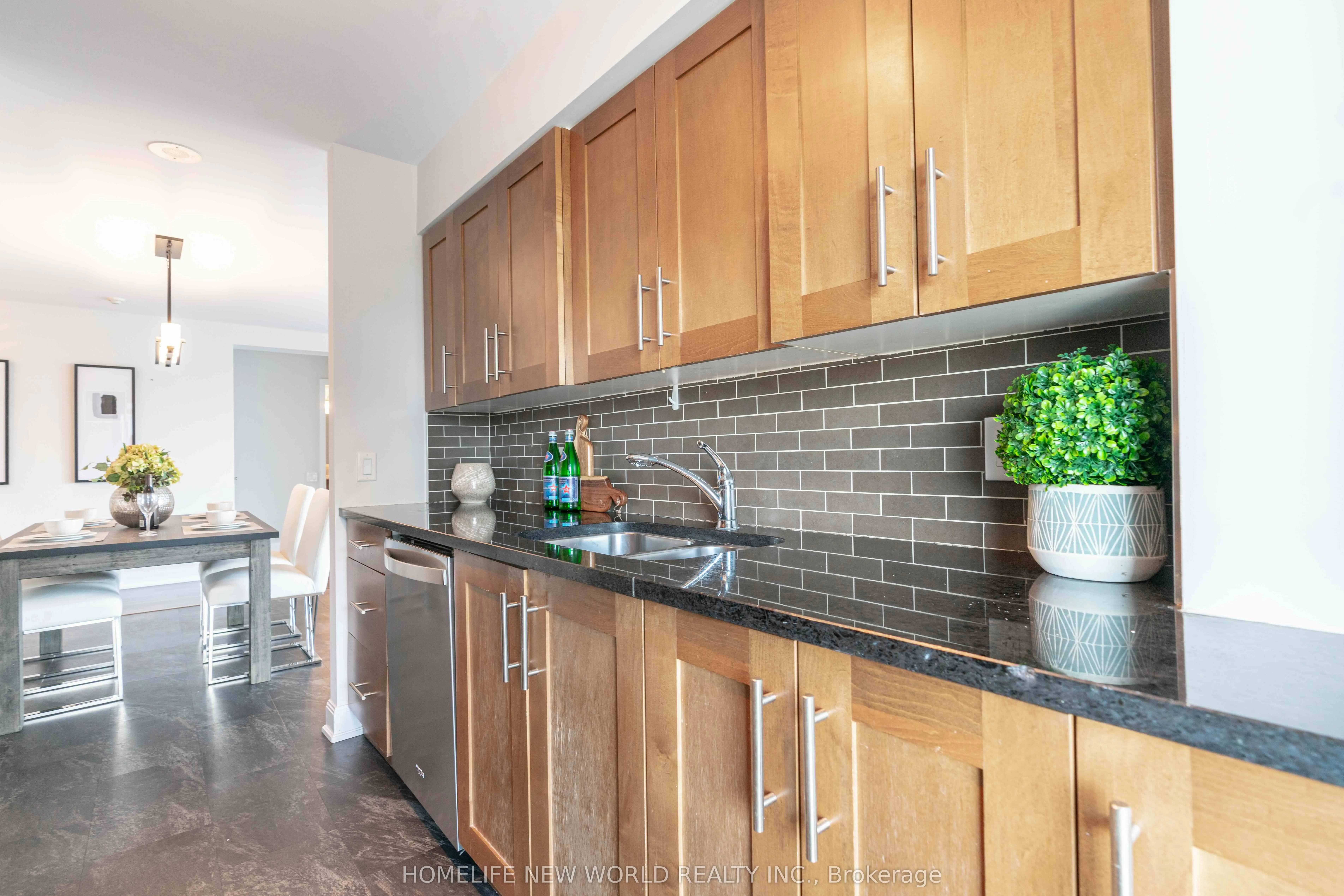 2181 Yonge Street, #2105
