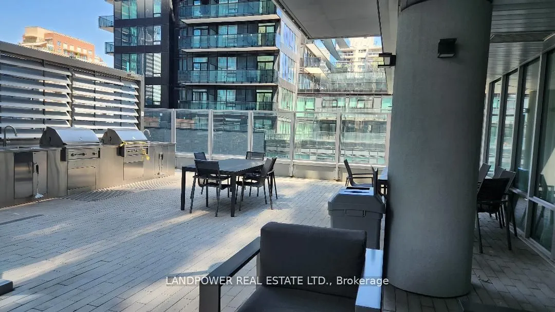 99 Broadway Avenue, #2811