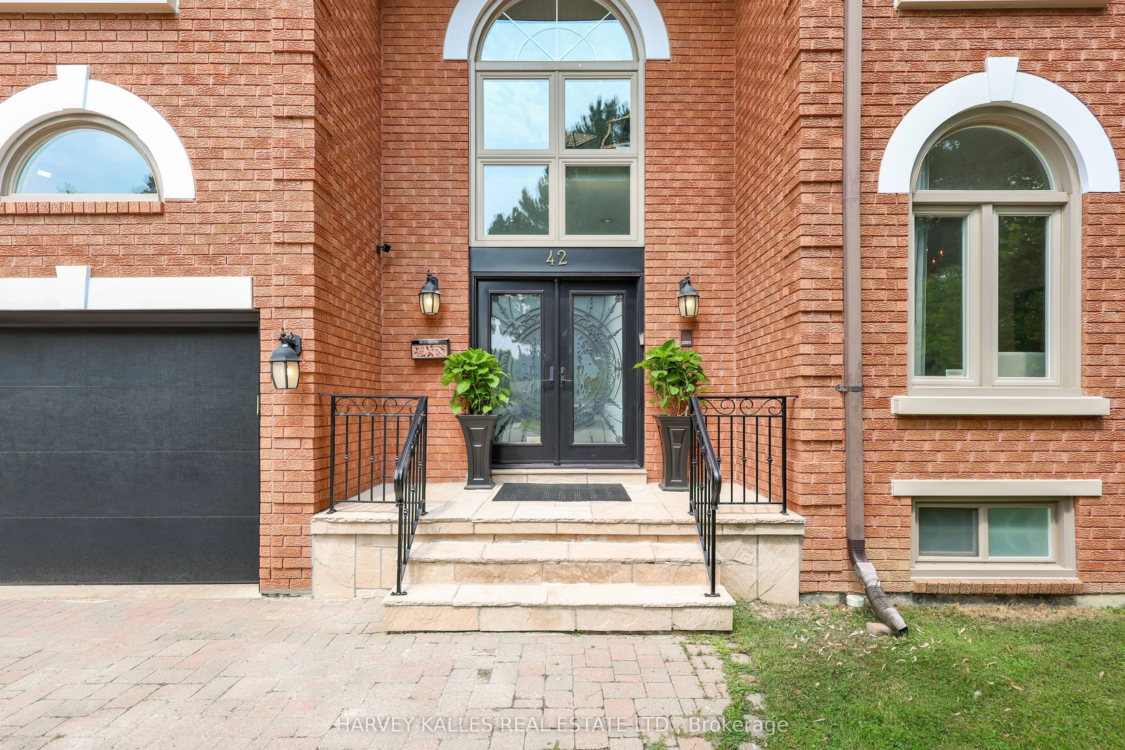 42 Grangemill Crescent