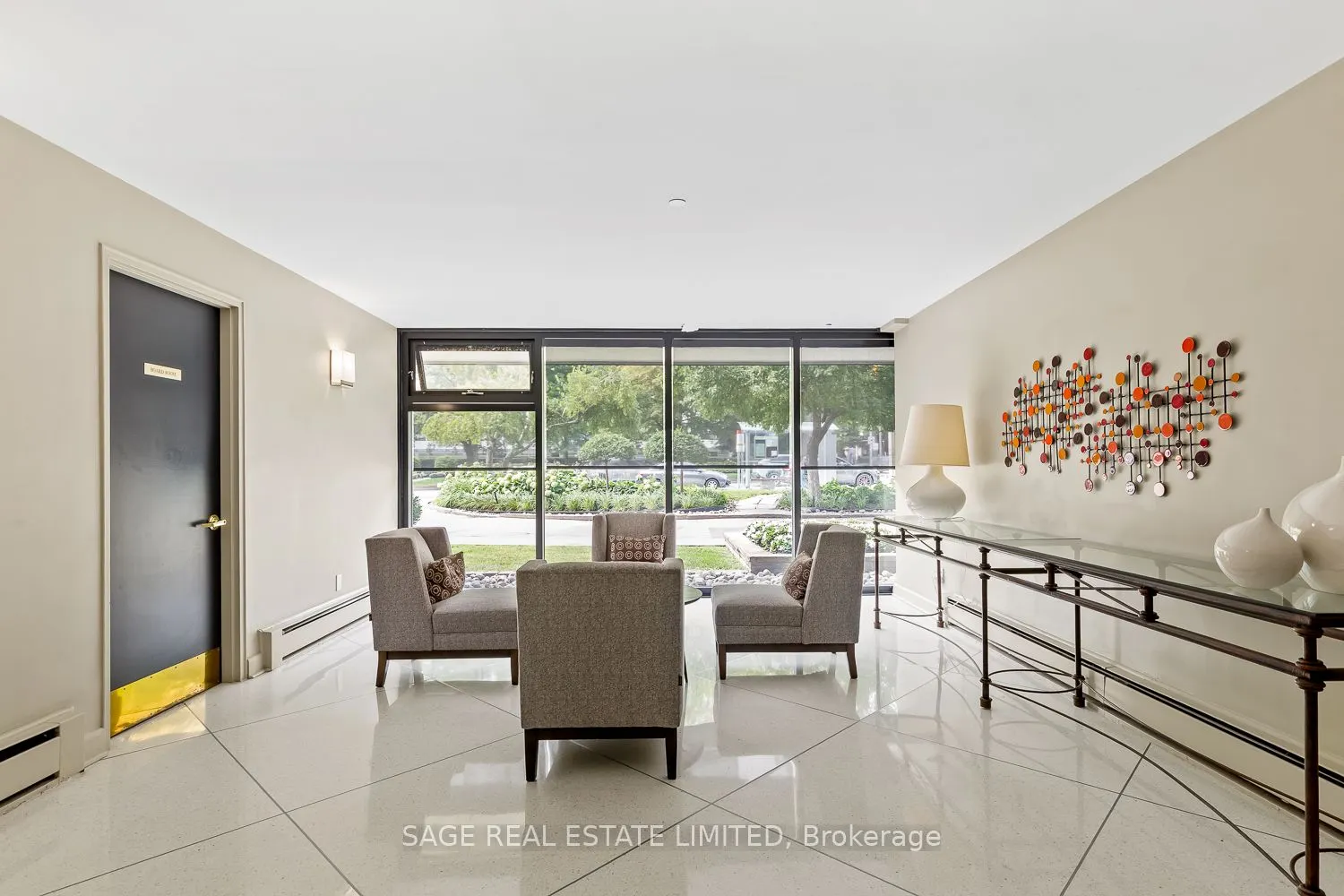 575 Avenue Road, #203