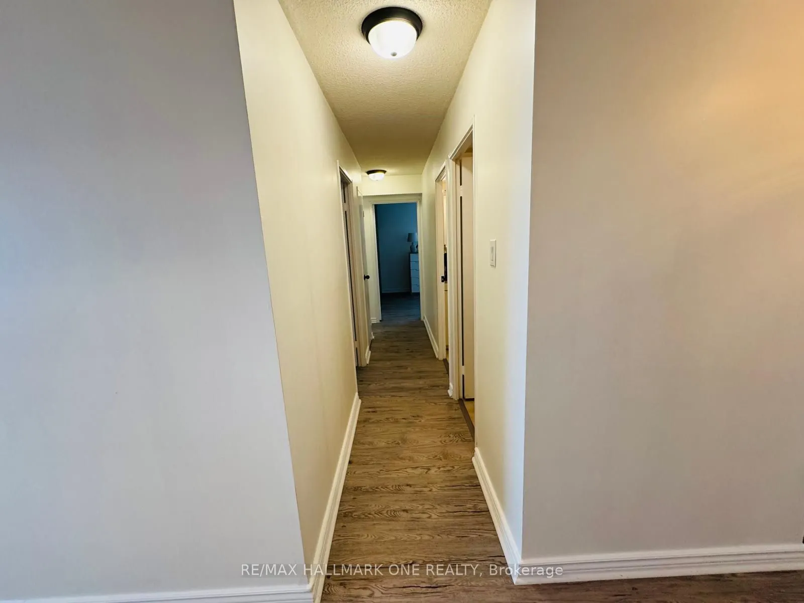 45 Sunrise Avenue E, #904
