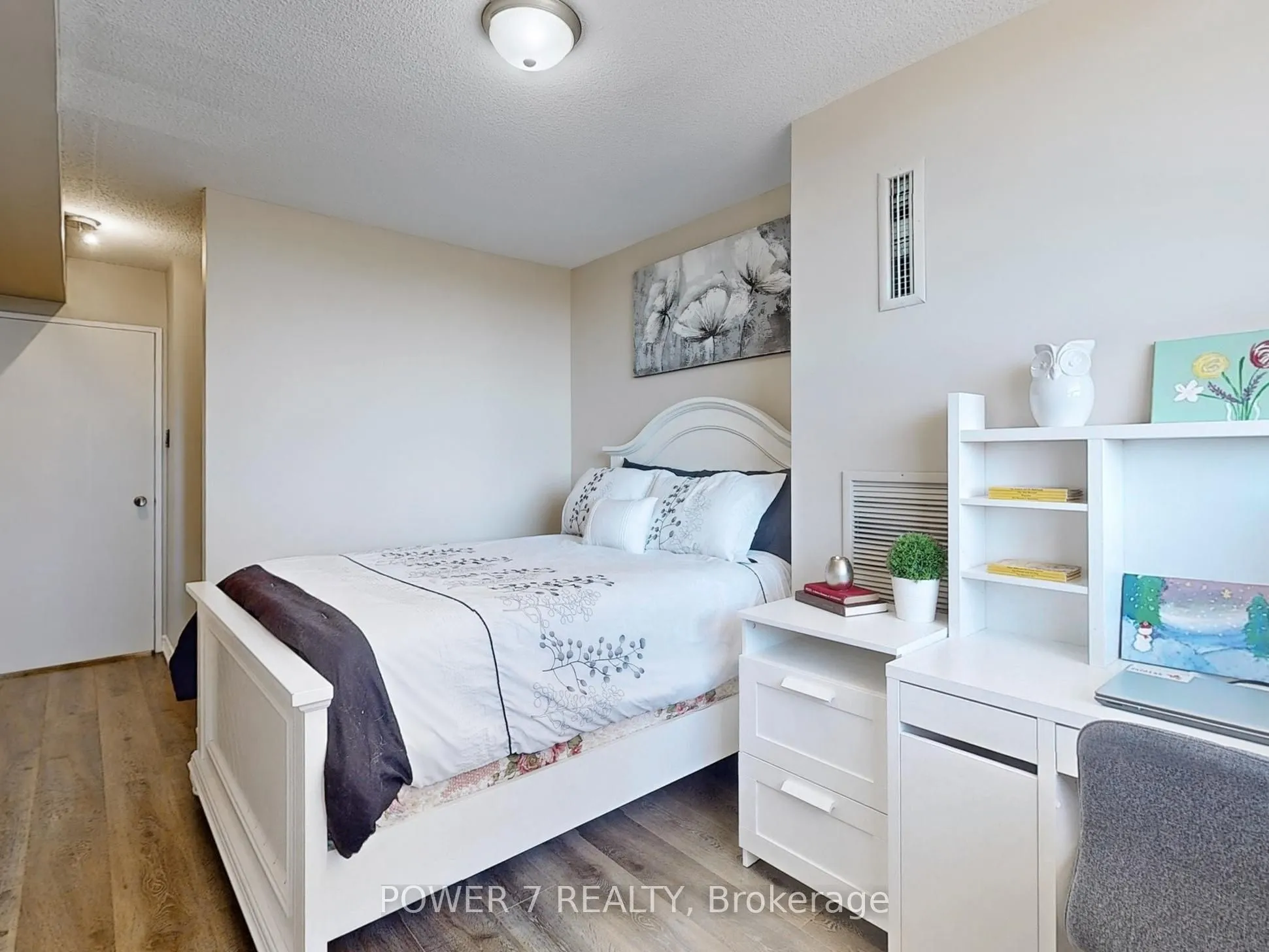 10 Tangreen Court, #407