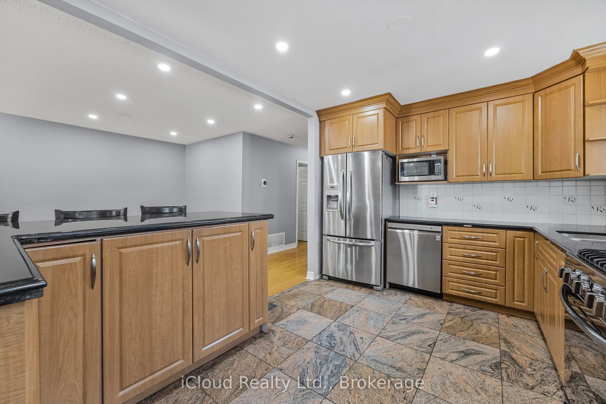 49 Tuscarora Drive