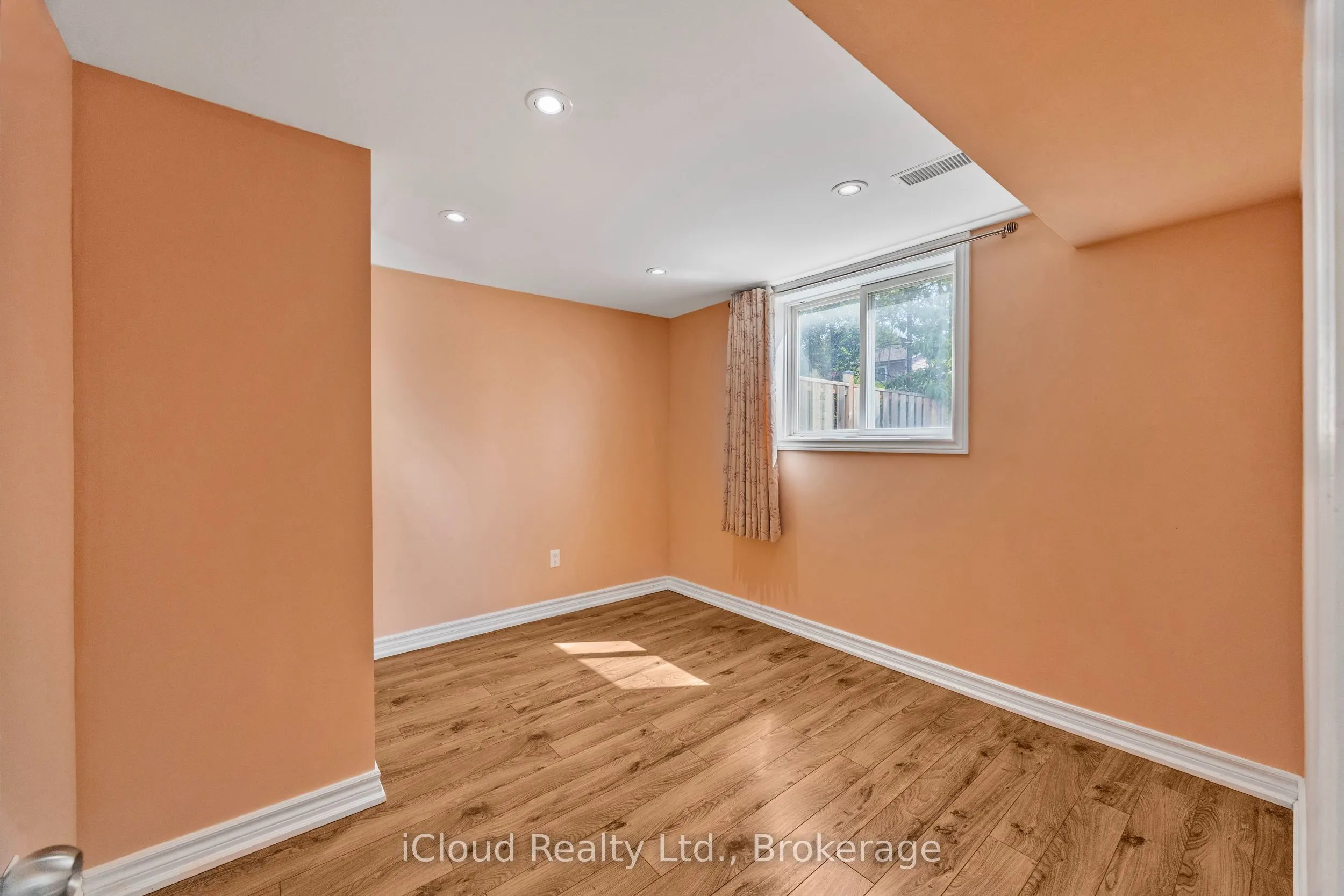 49 Tuscarora Drive