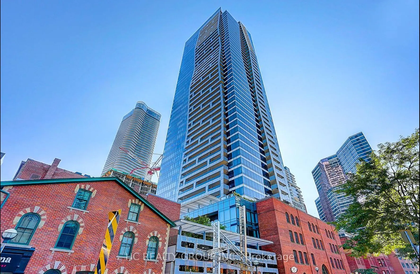 5 St Joseph Street, #911