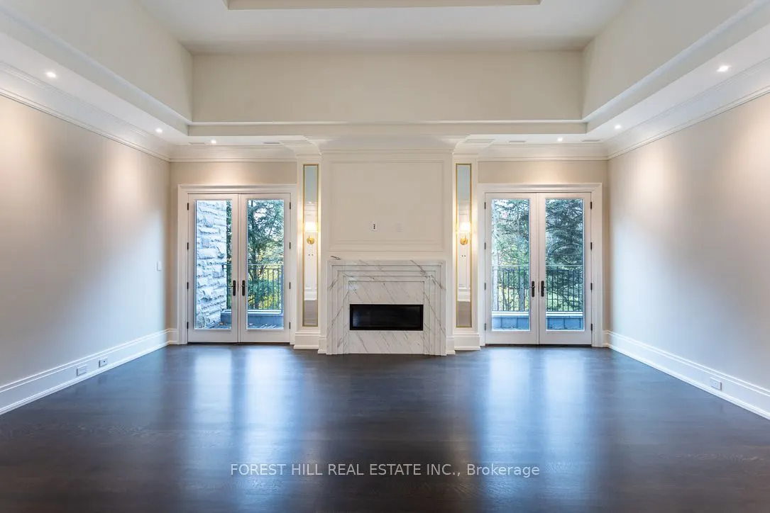 15 Tudor Gate