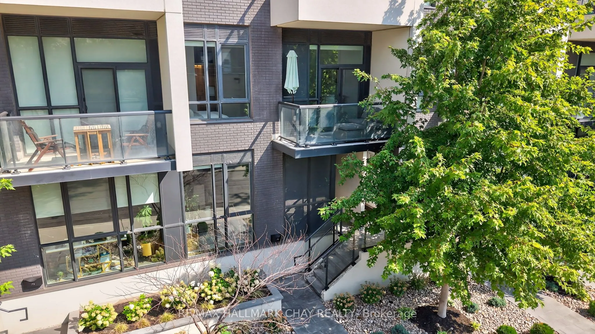 70 Lanark Avenue, #3