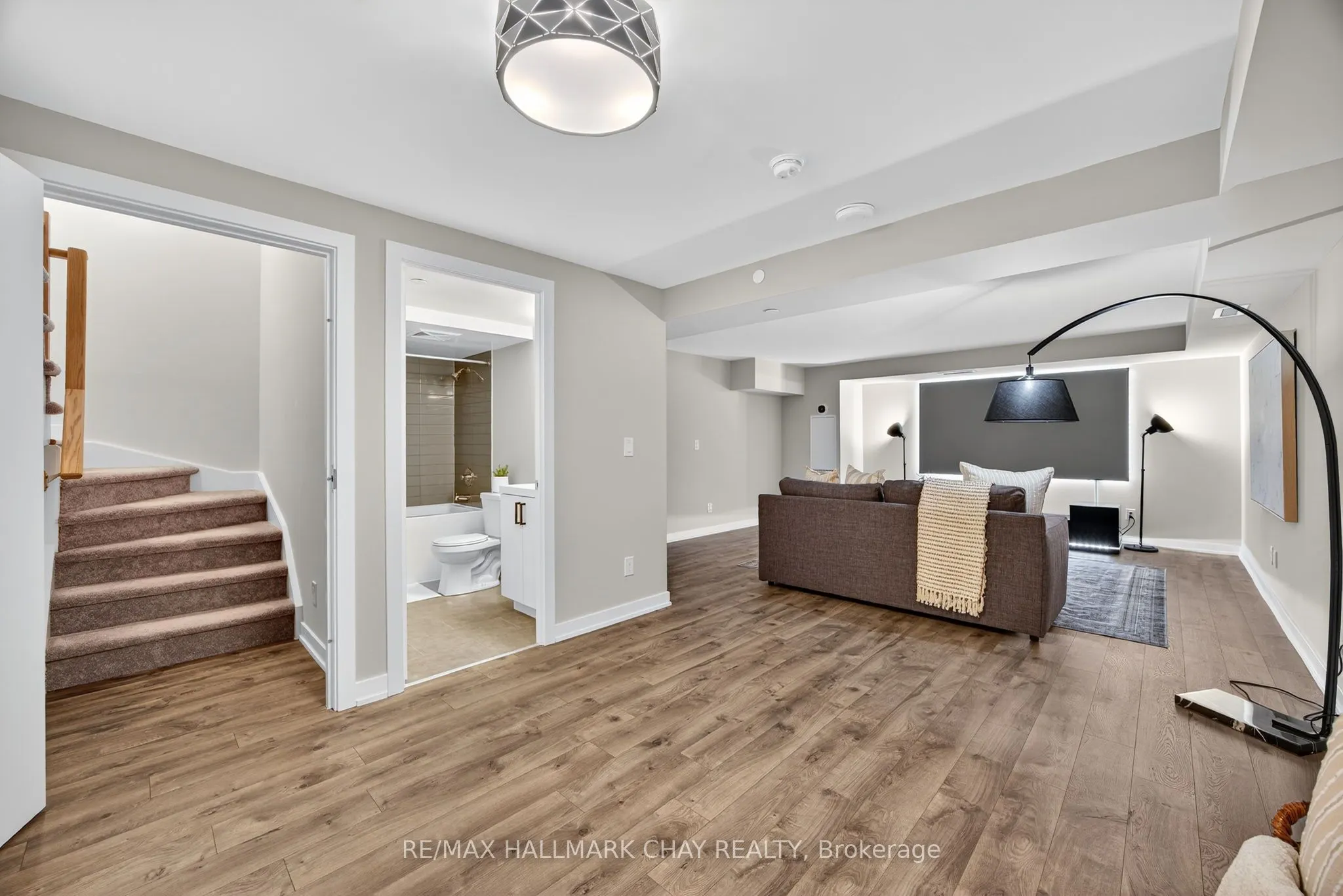 70 Lanark Avenue, #3