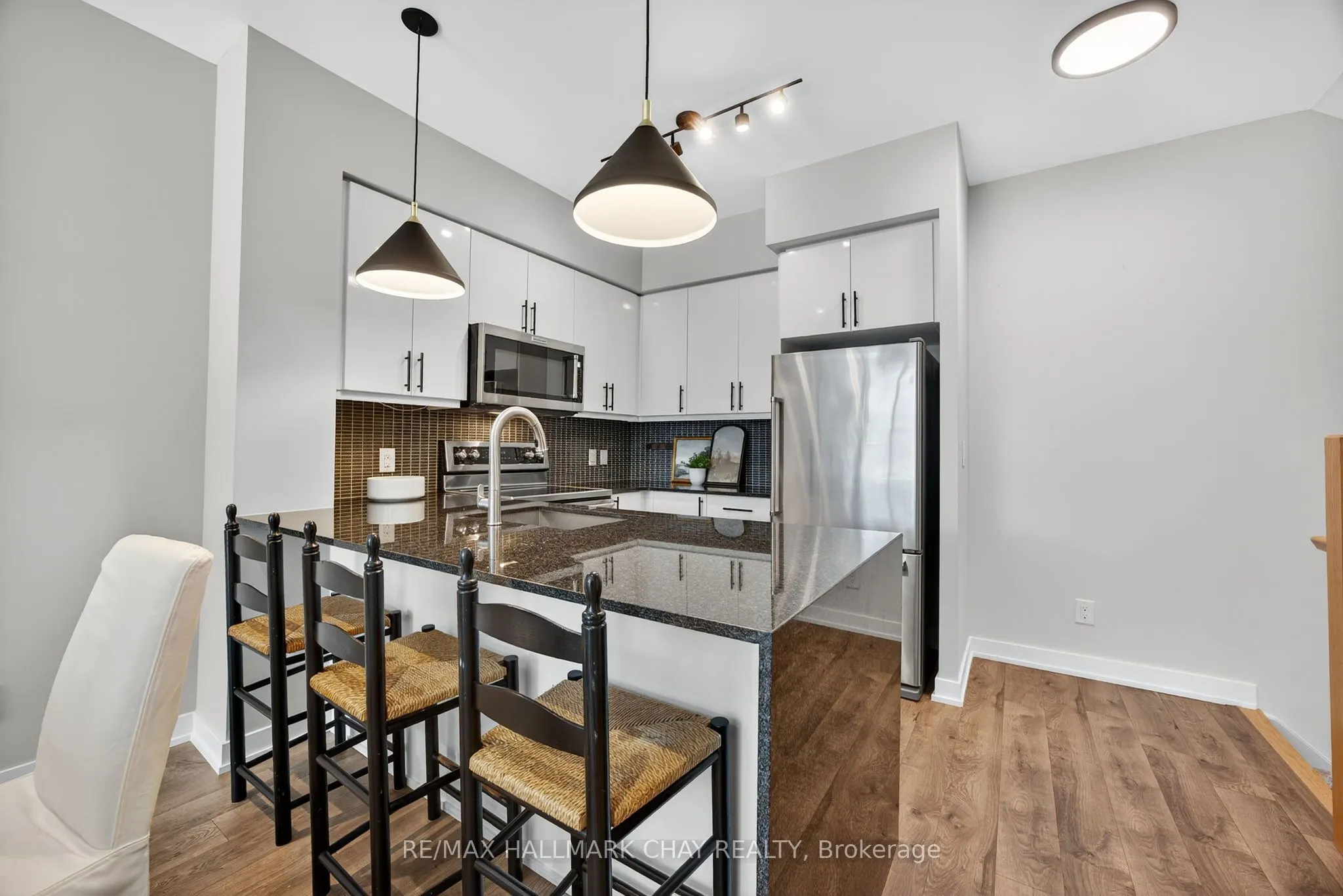 70 Lanark Avenue, #3