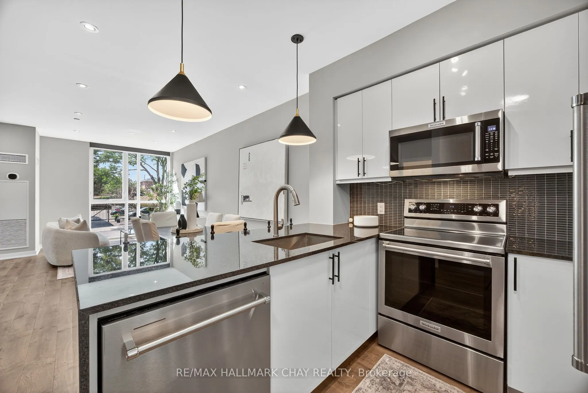 70 Lanark Avenue, #3