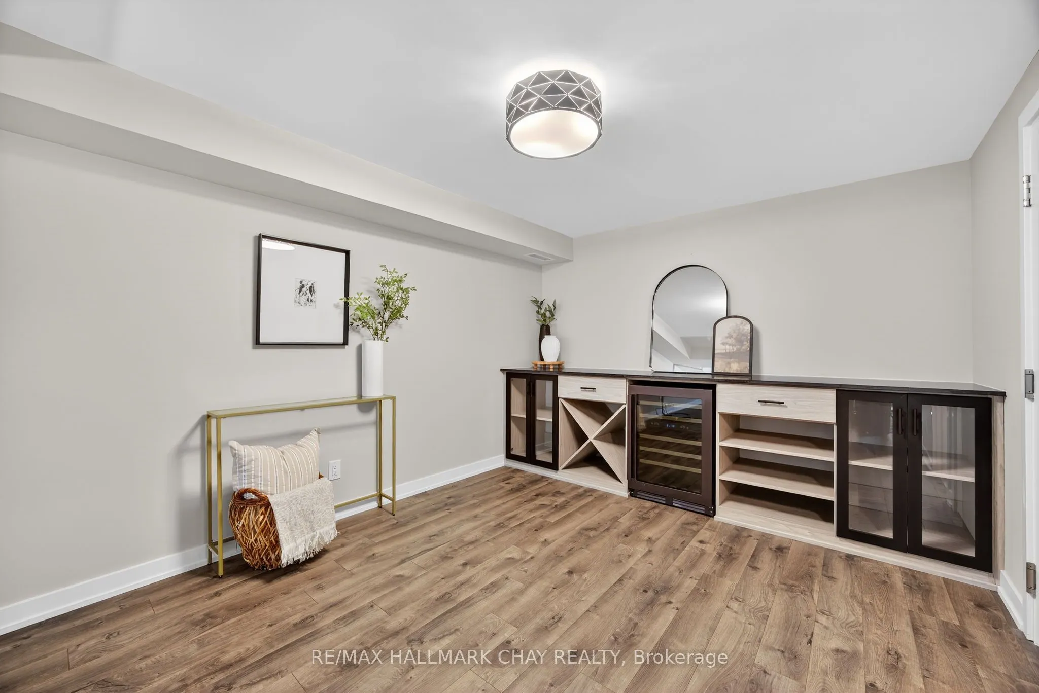 70 Lanark Avenue, #3