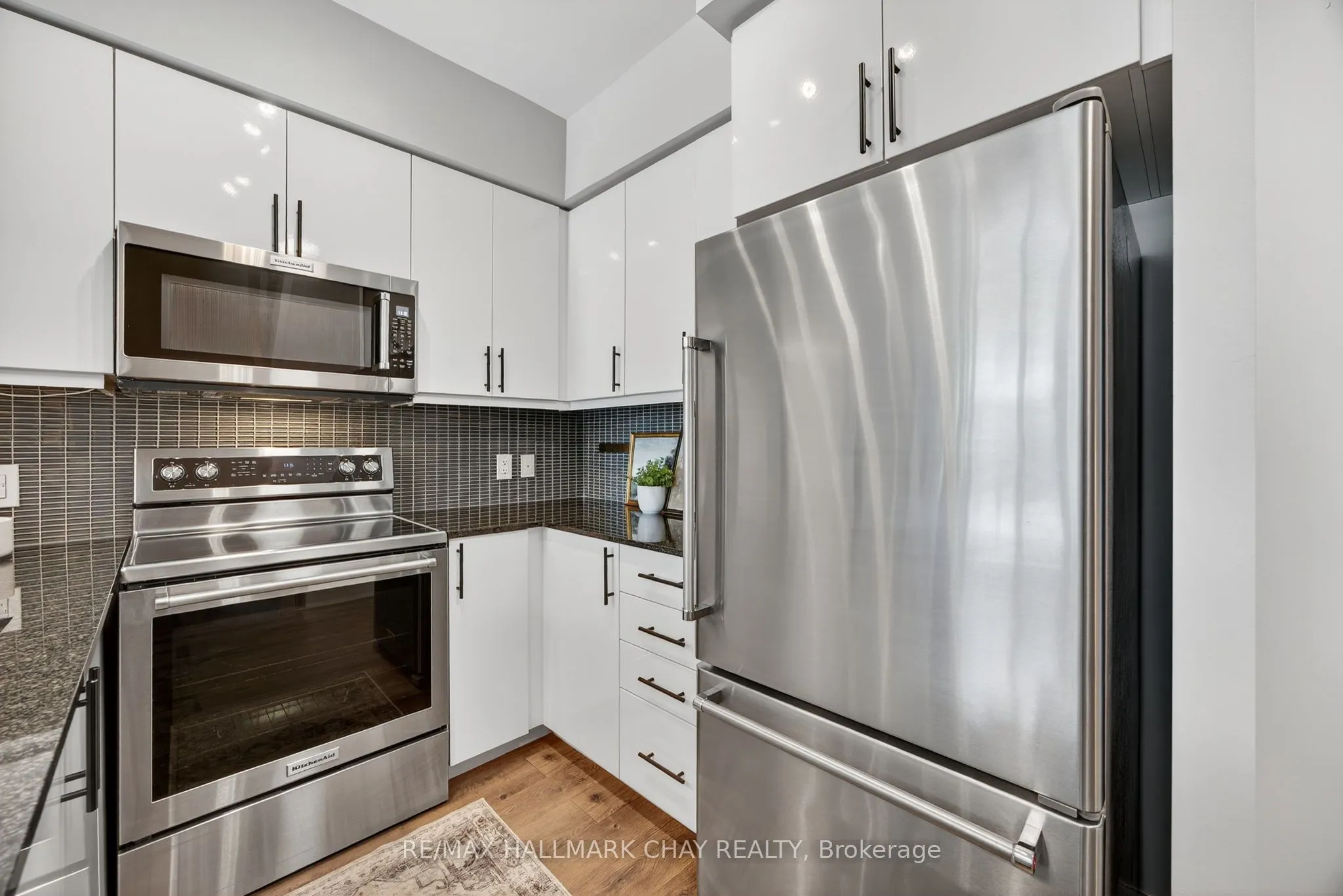 70 Lanark Avenue, #3