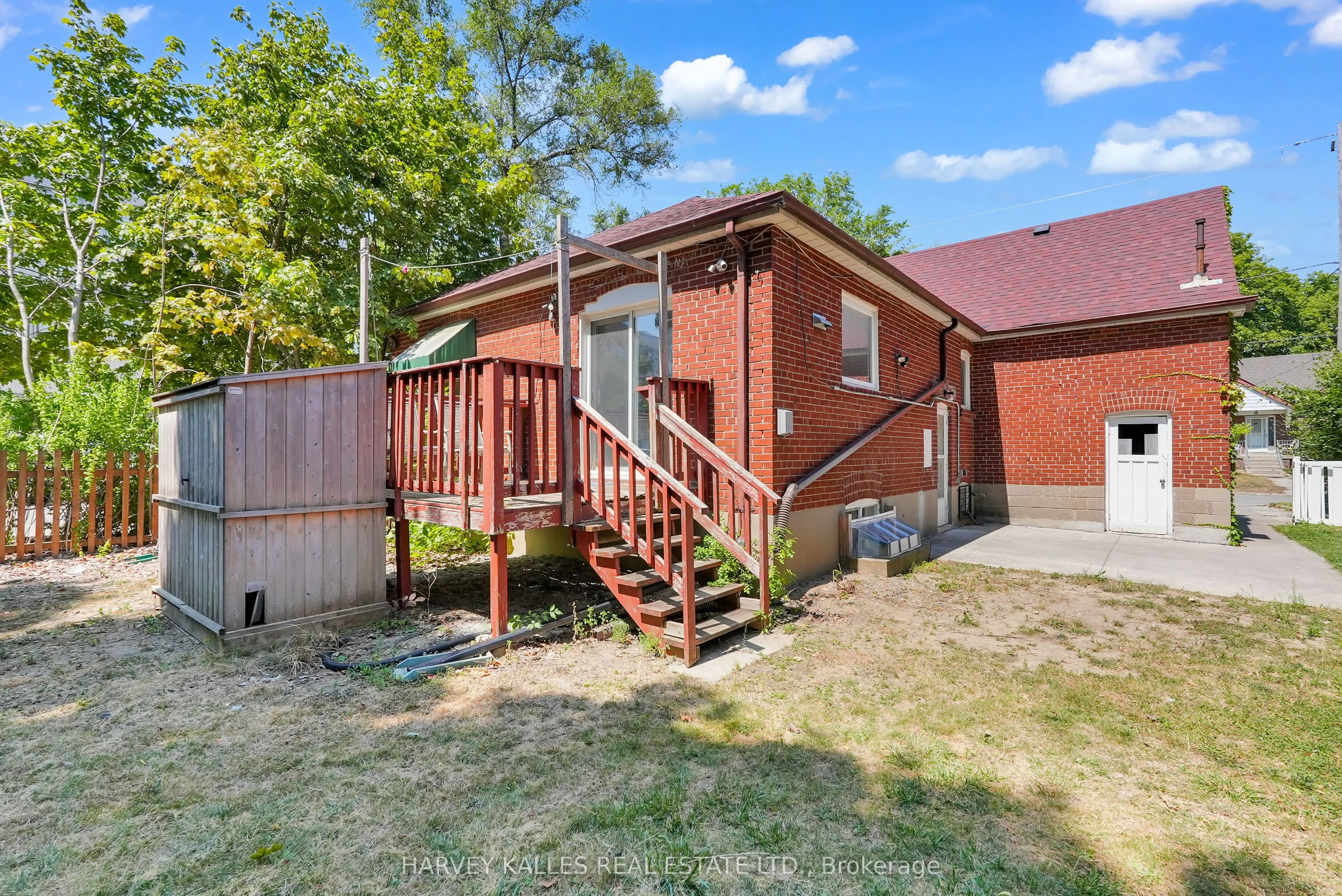 547 Douglas Avenue