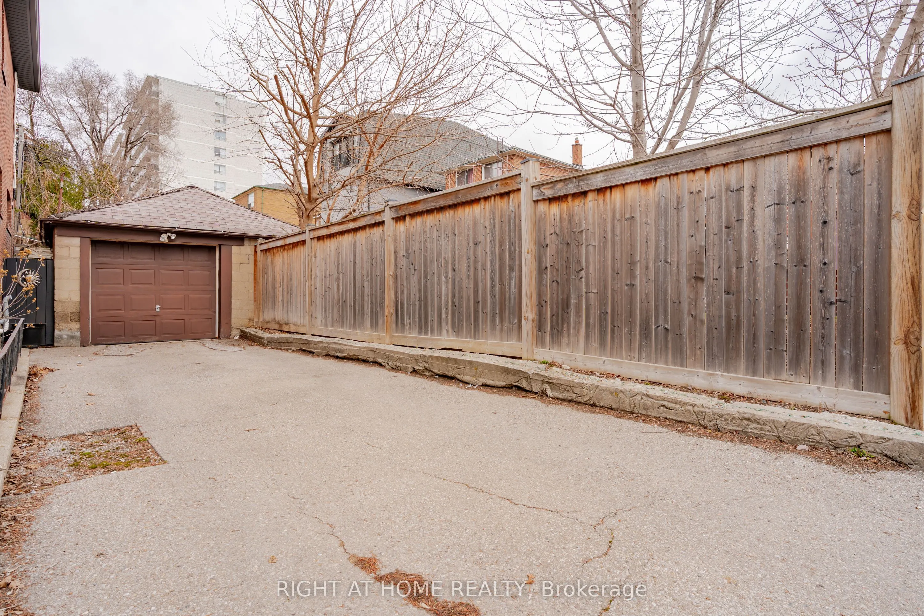 610 Lauder Avenue