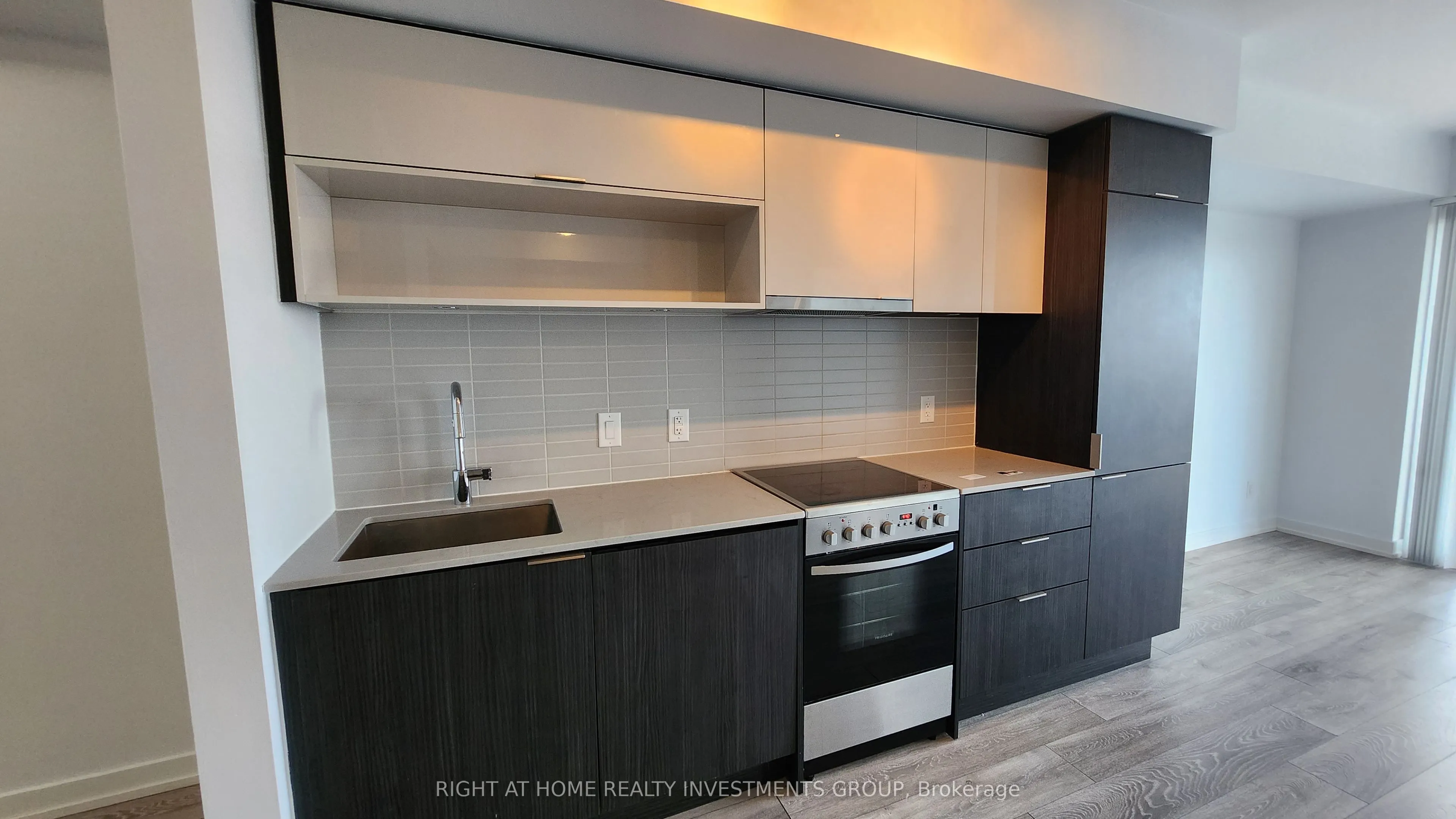 159 Wellesley Street E, #3305