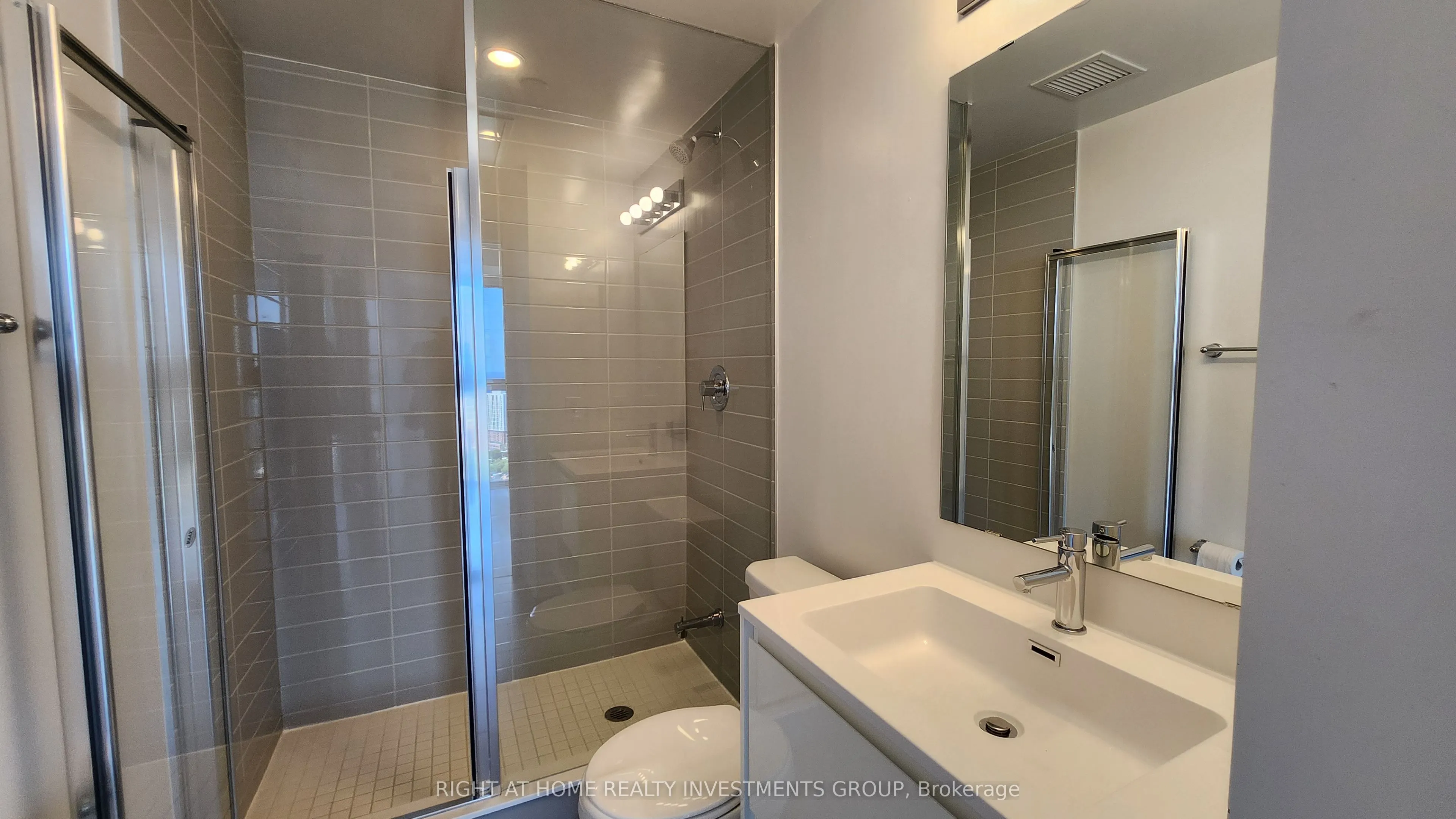 159 Wellesley Street E, #3305