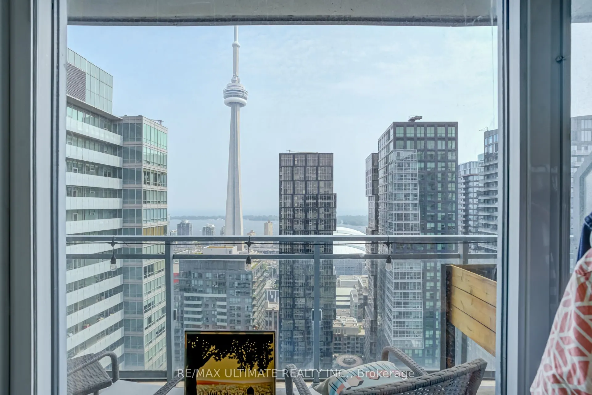 21 Widmer Street, #4110