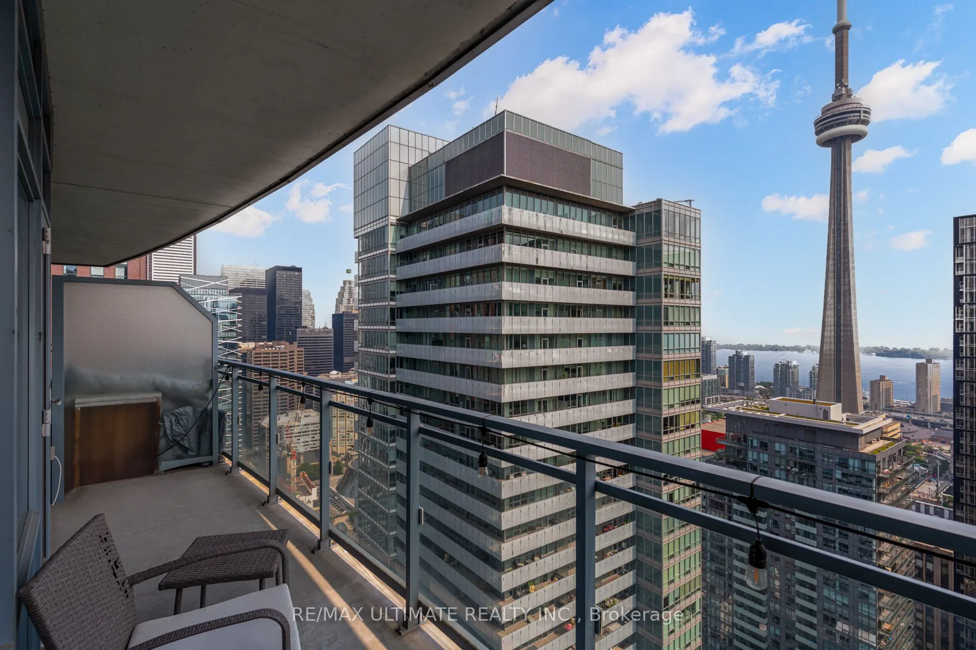 21 Widmer Street, #4110