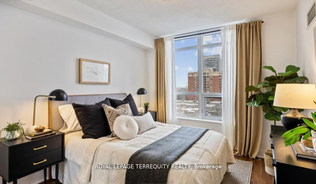 105 Harrison Garden Boulevard, #1405