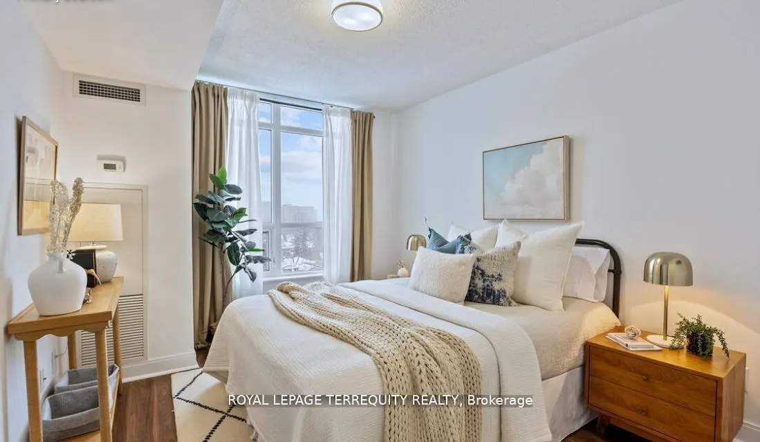 105 Harrison Garden Boulevard, #1405