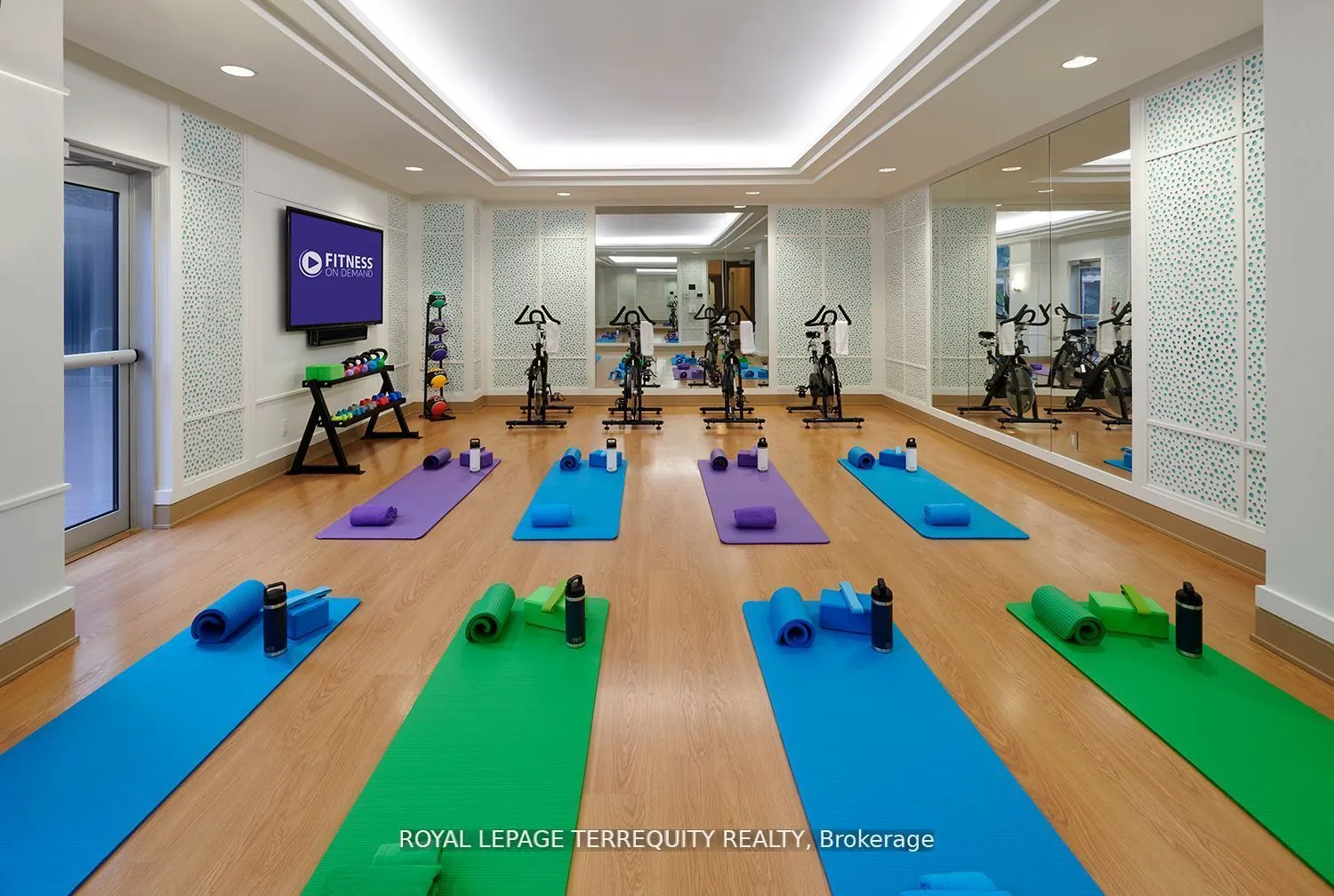 105 Harrison Garden Boulevard, #1405