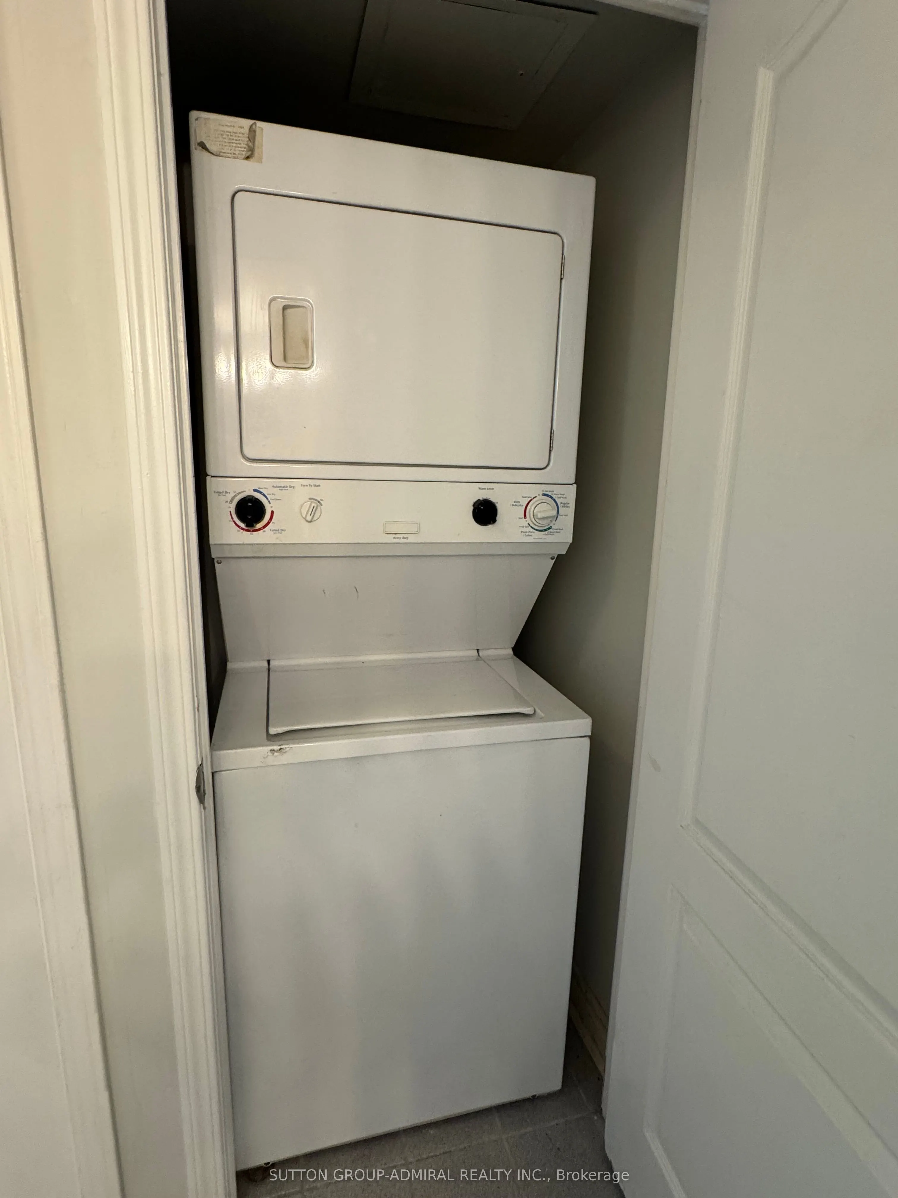 890 Sheppard Avenue W, #218