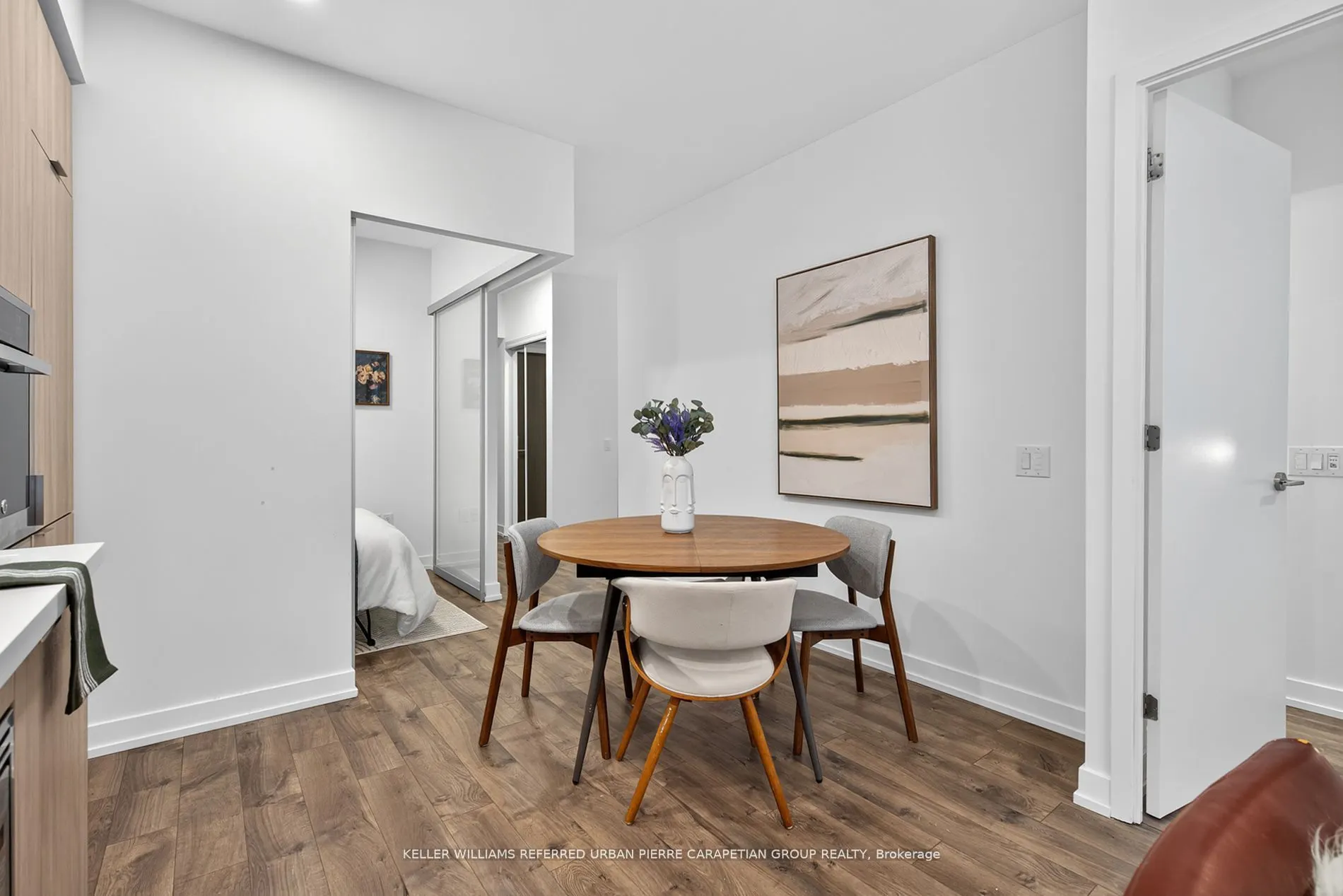 39 Roehampton Avenue, #408