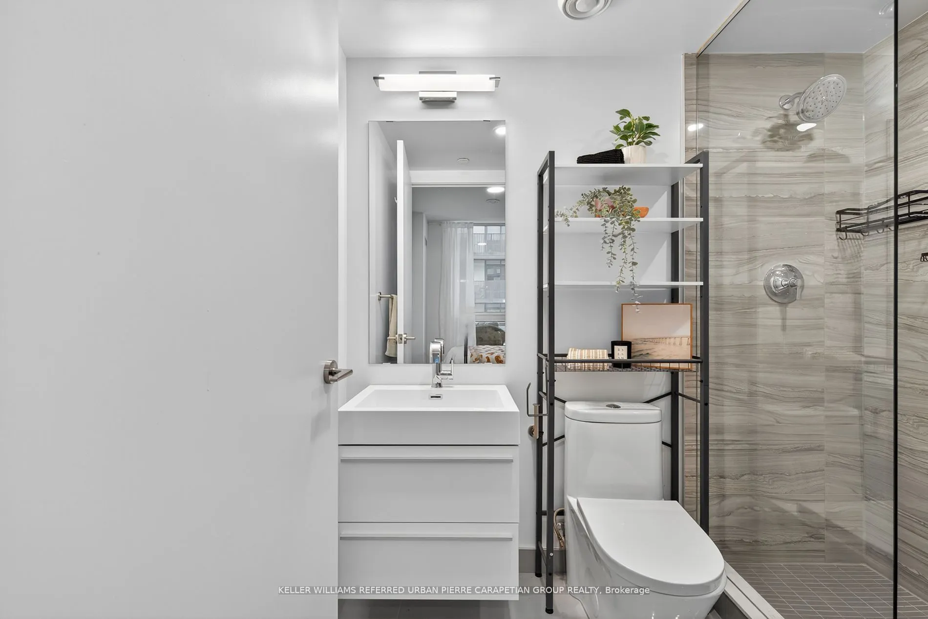 39 Roehampton Avenue, #408
