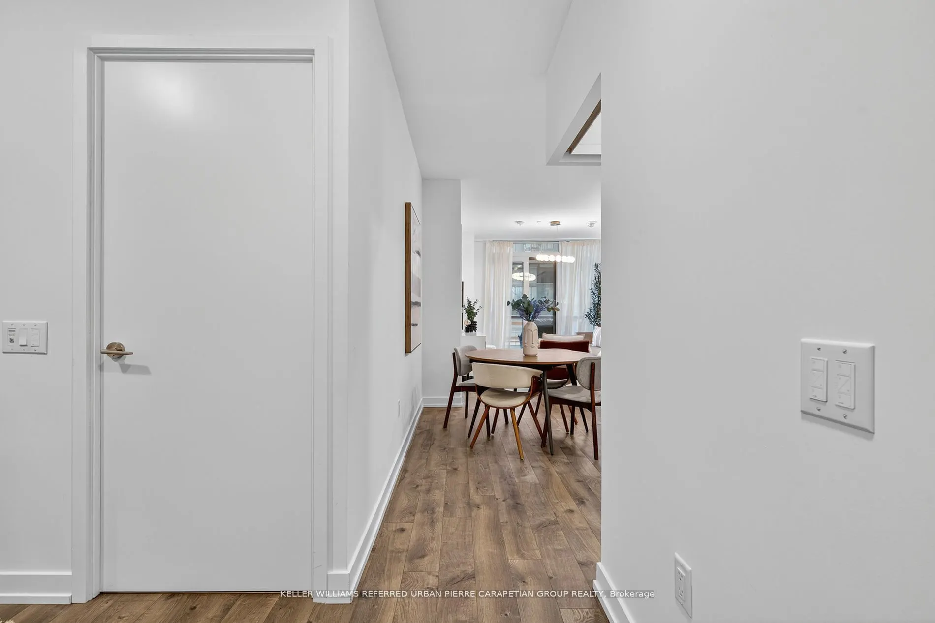 39 Roehampton Avenue, #408