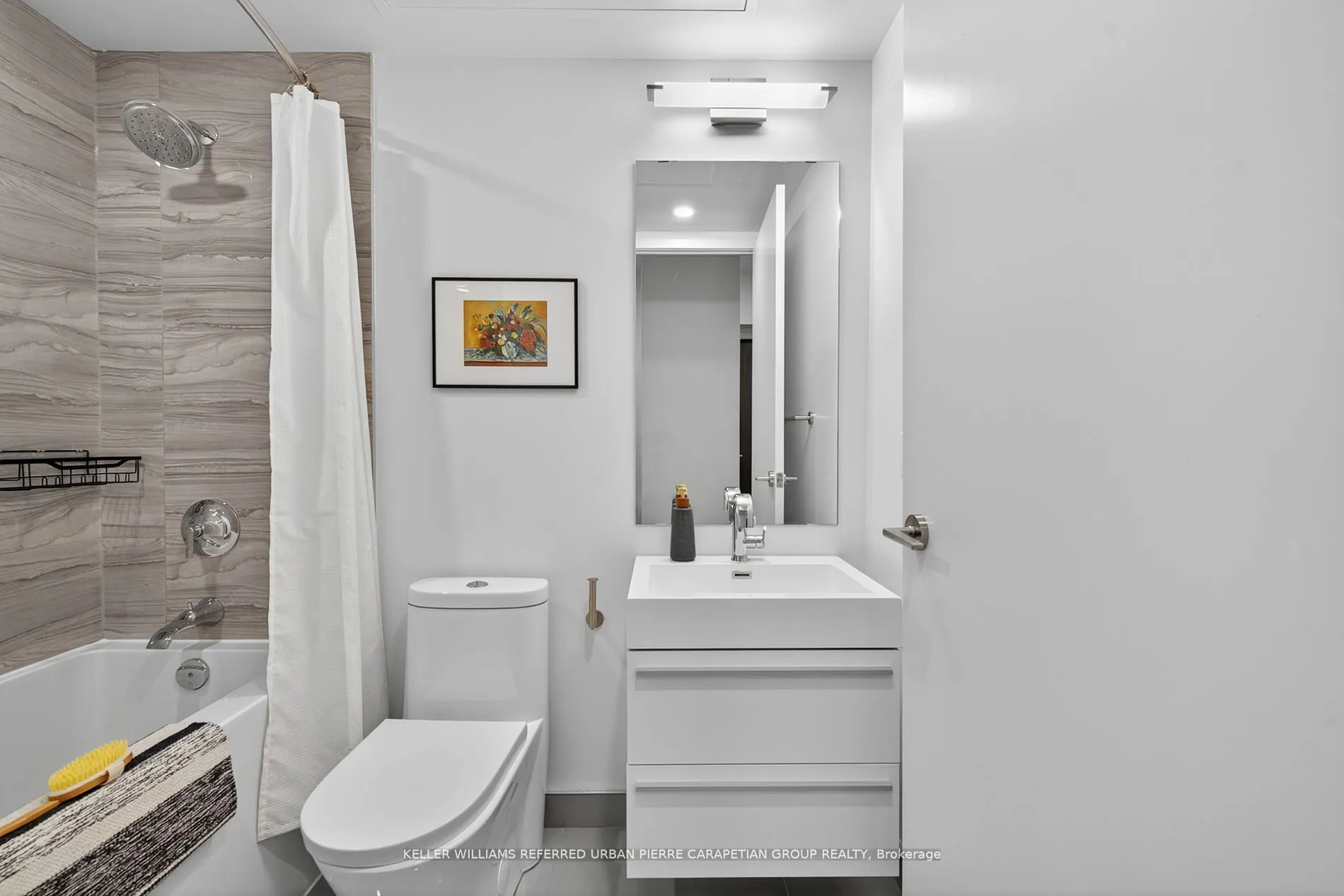 39 Roehampton Avenue, #408