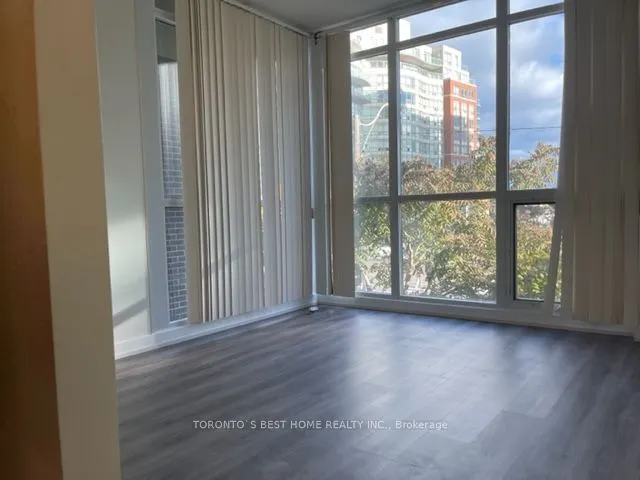 418 Lake Shore Boulevard W, #Master