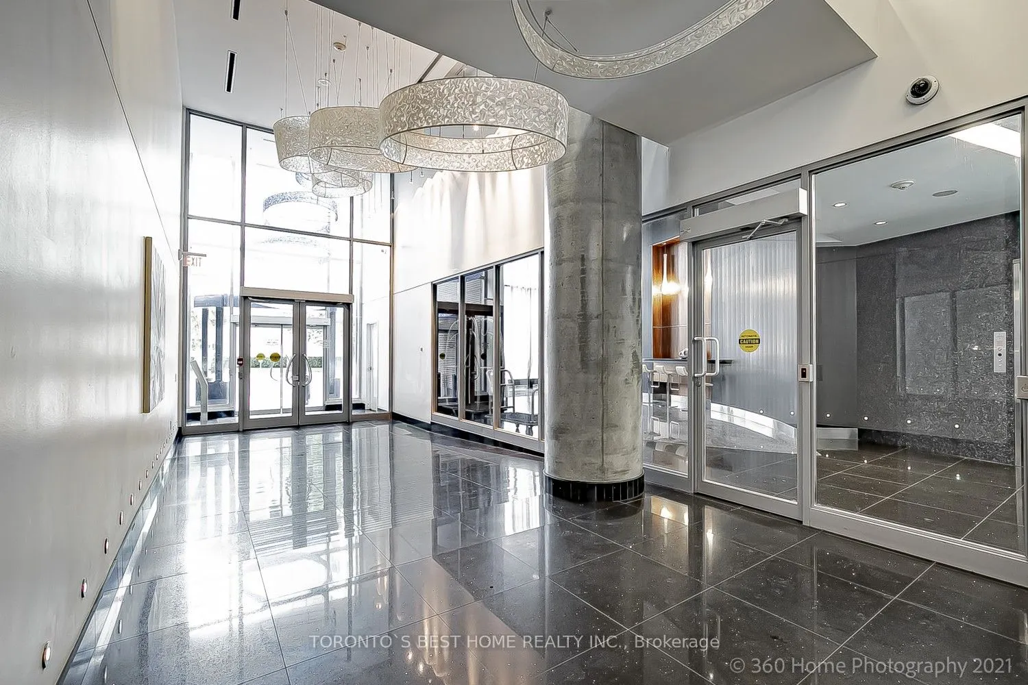 418 Lake Shore Boulevard W, #Master