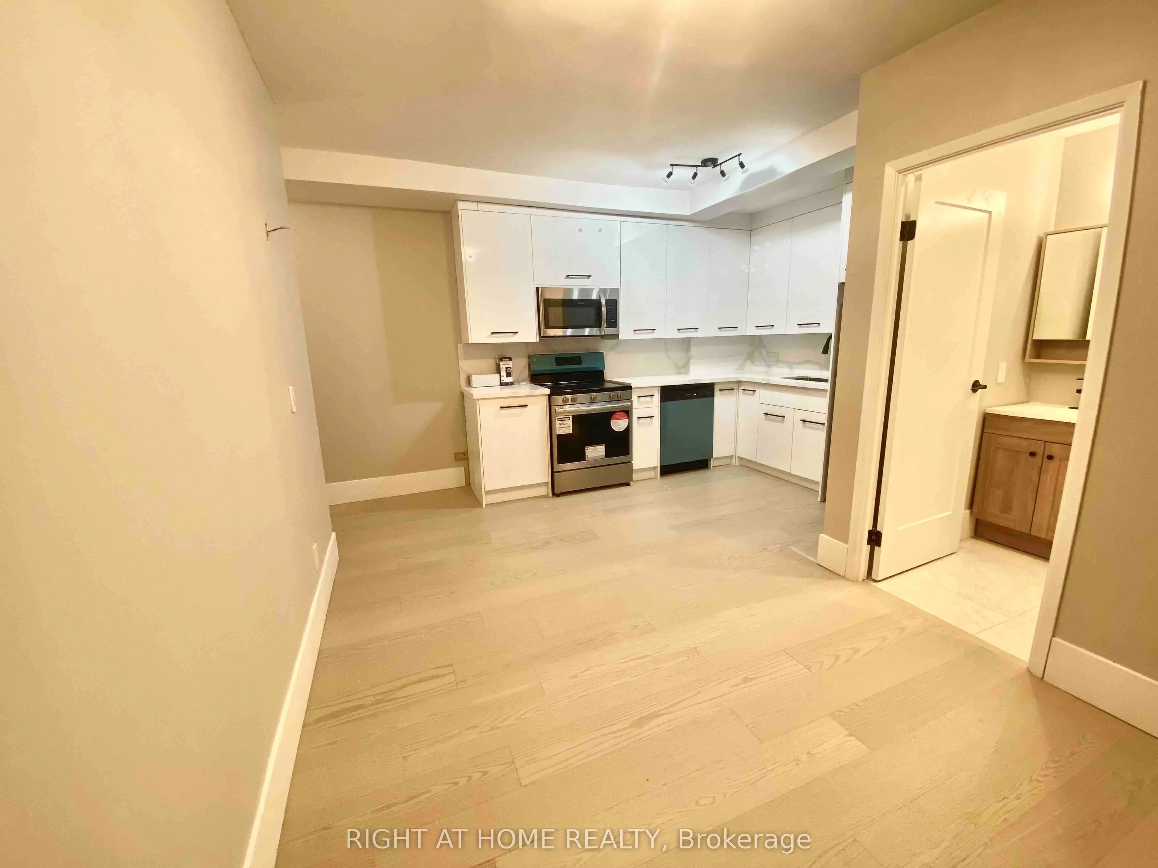 993 Bloor Street W, #202
