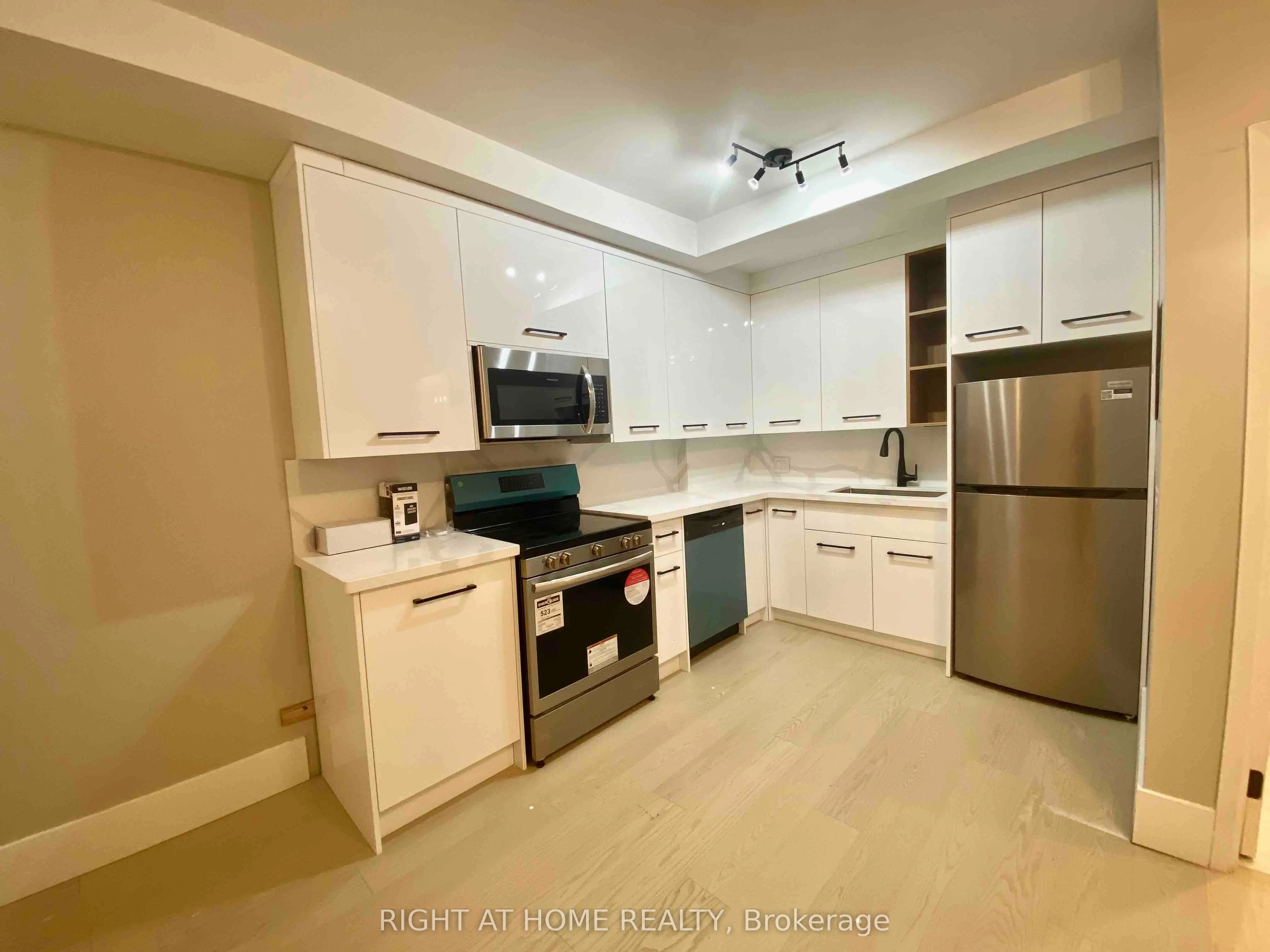 993 Bloor Street W, #202