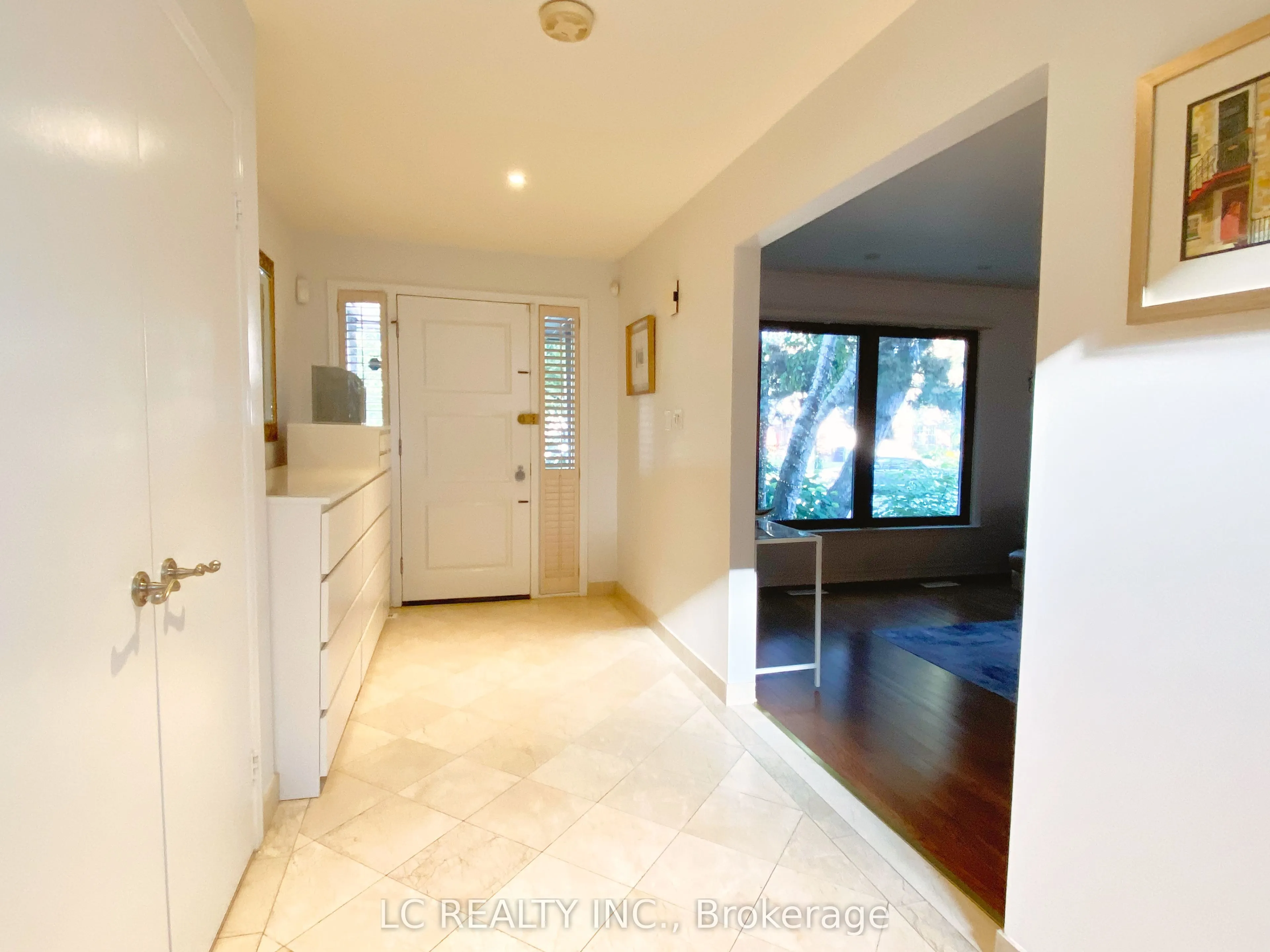 141 Mossgrove Trail