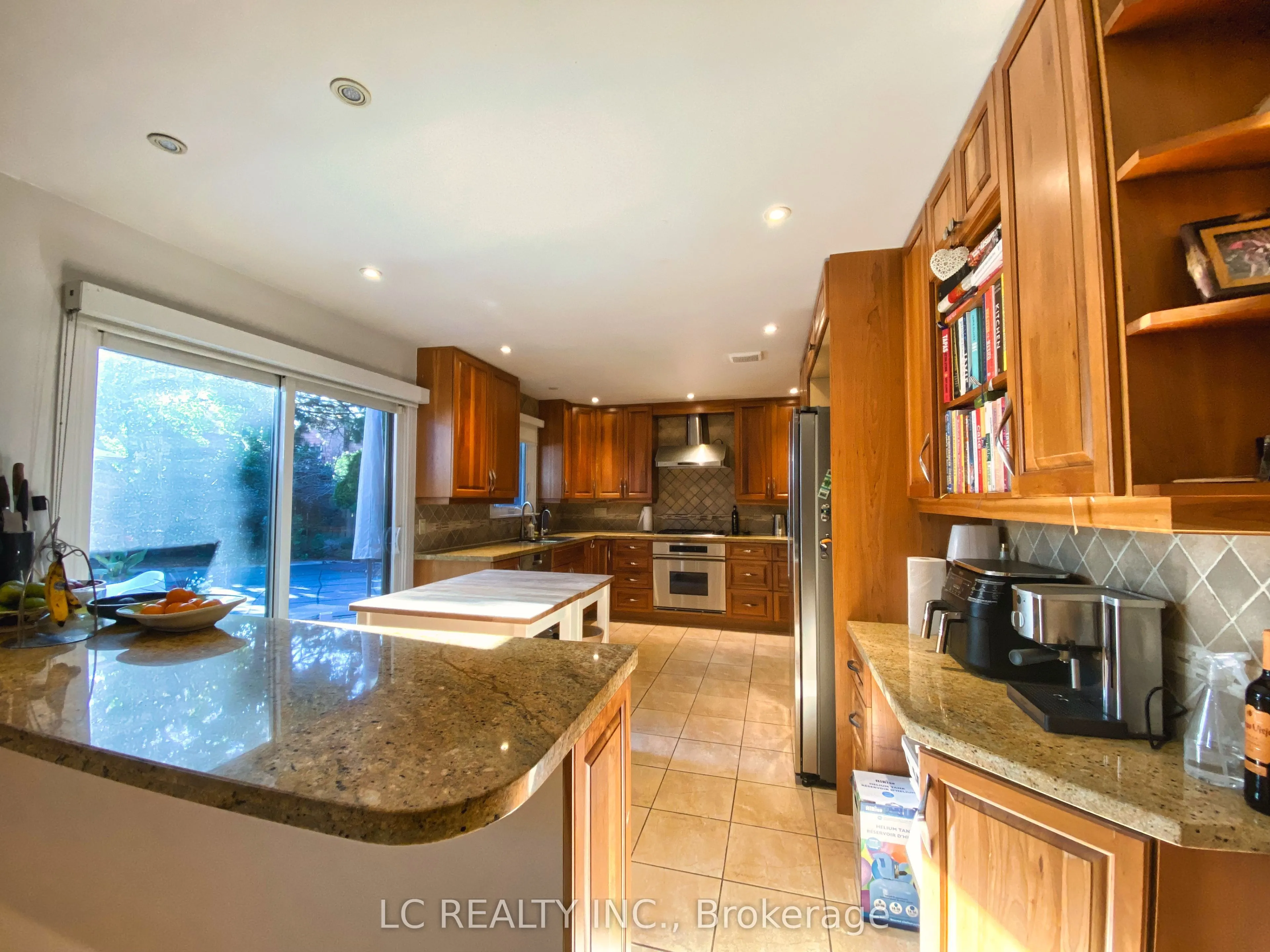 141 Mossgrove Trail