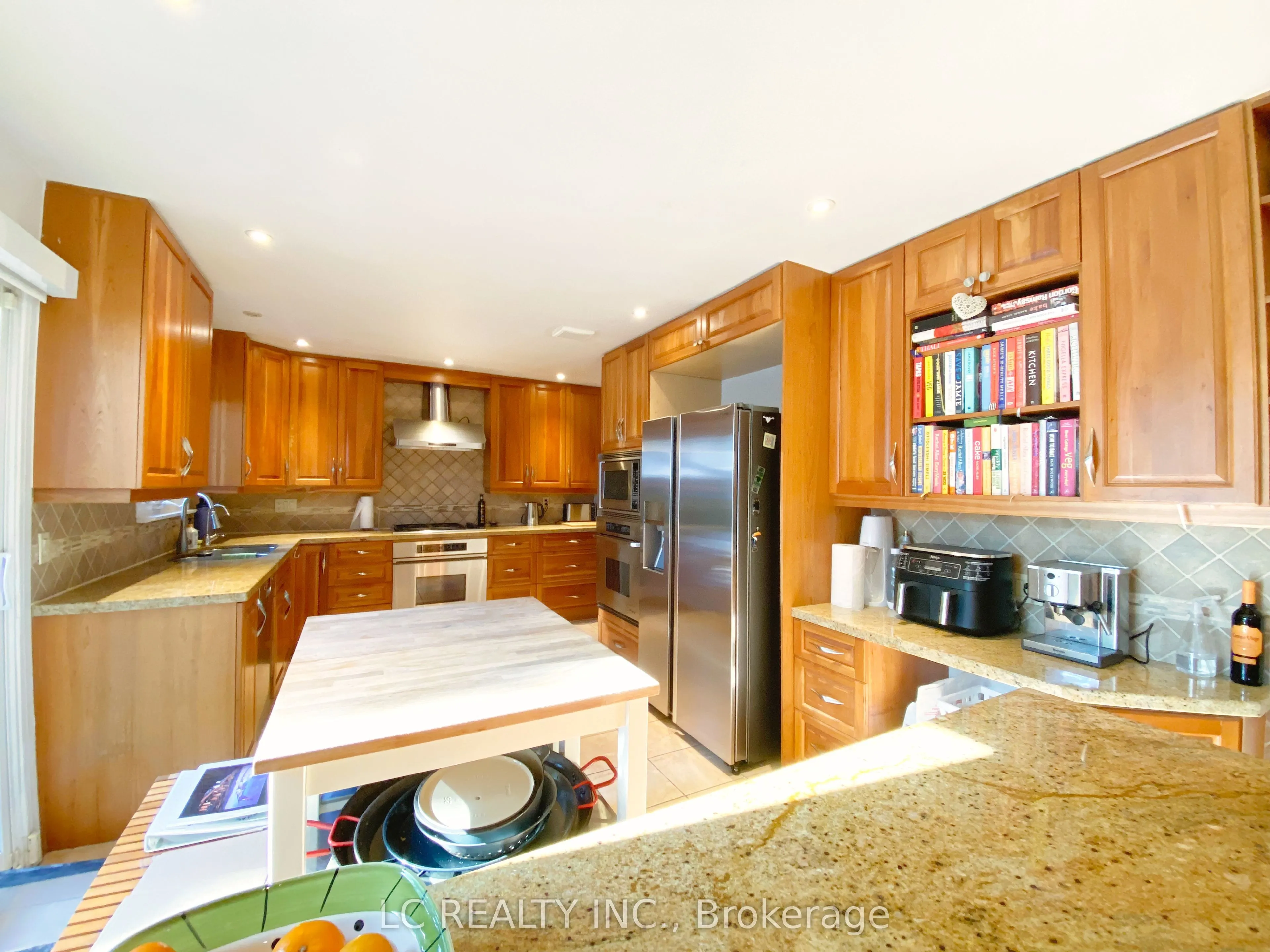 141 Mossgrove Trail
