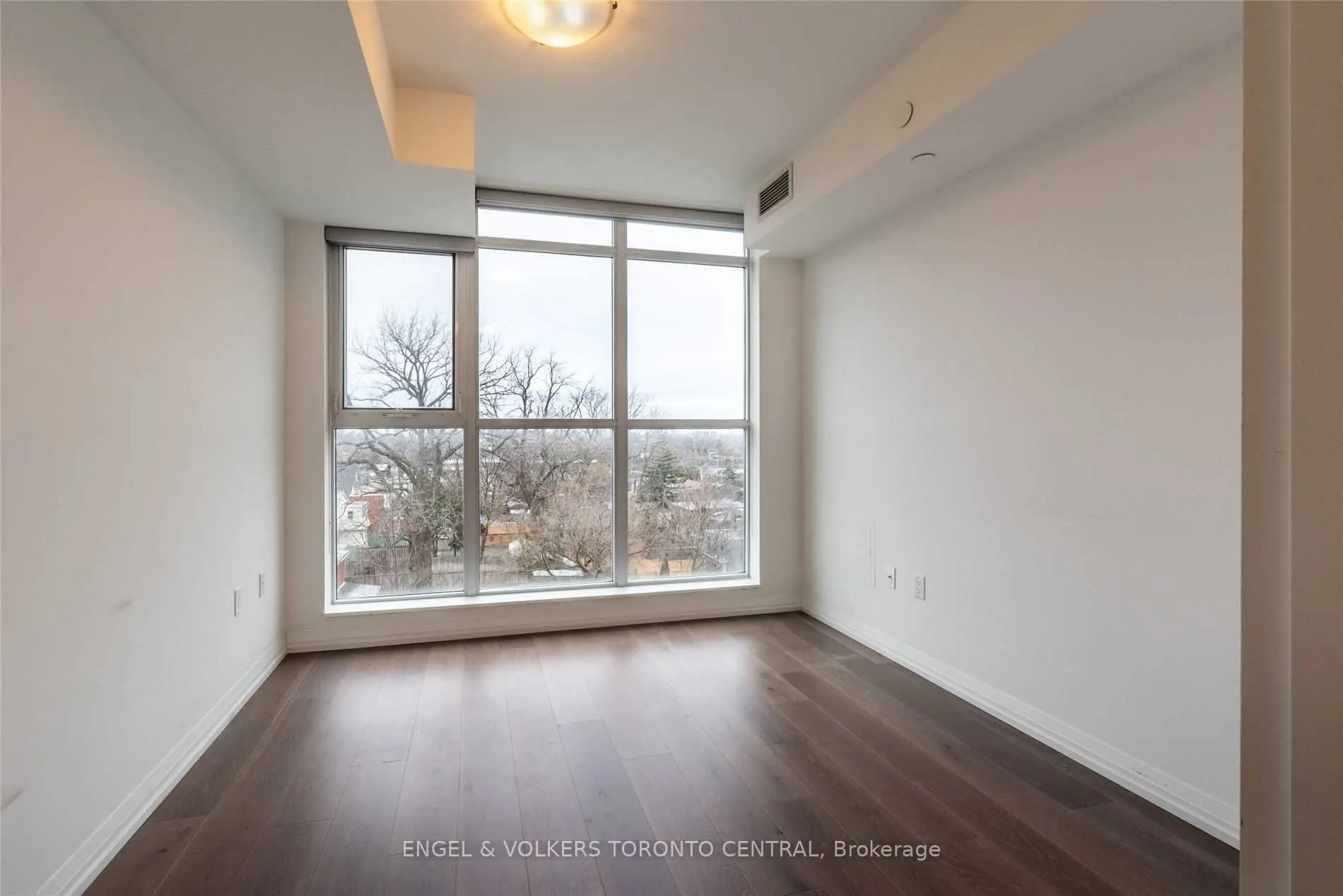 835 St Clair Avenue W, #512