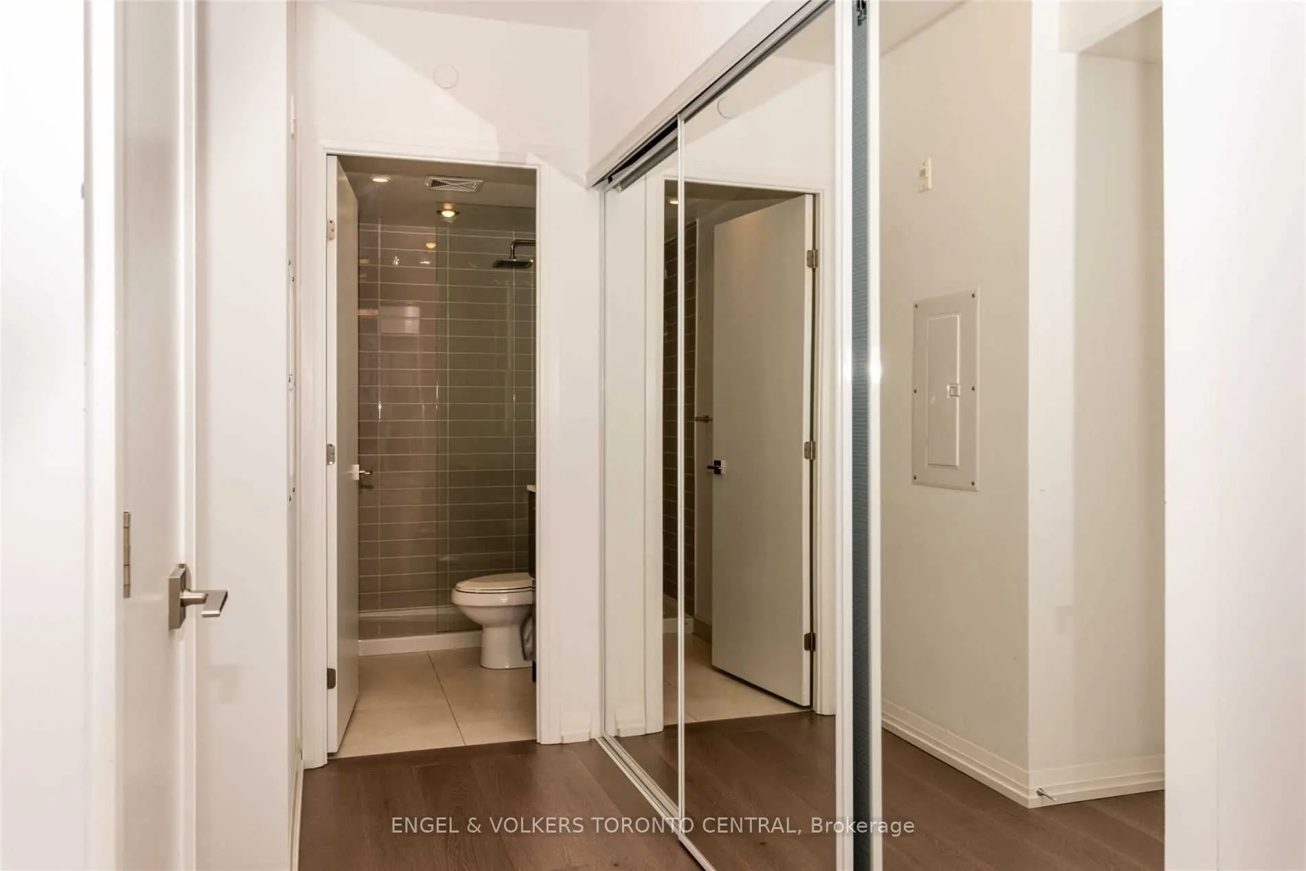 835 St Clair Avenue W, #512