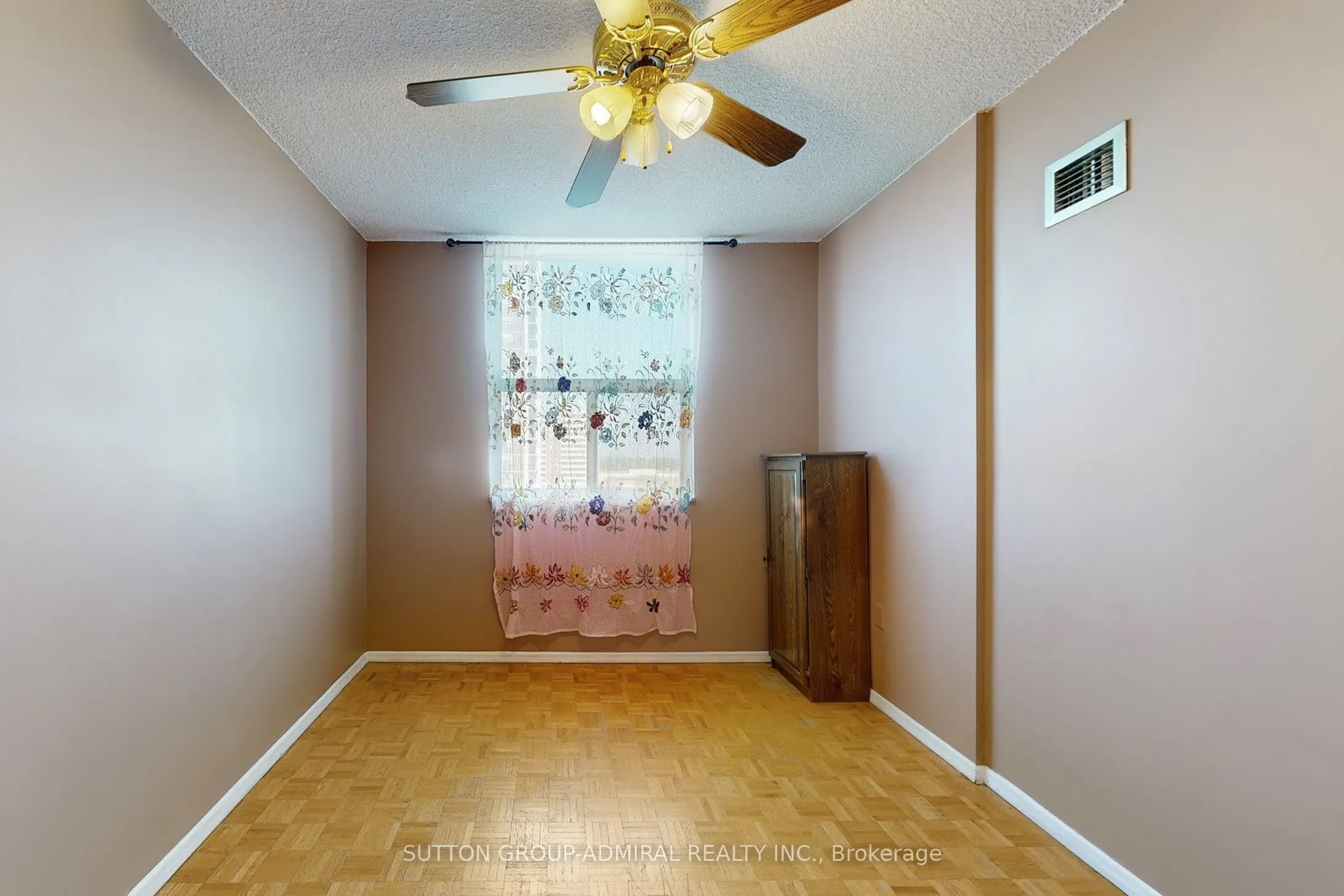205 Hilda Avenue, #1205