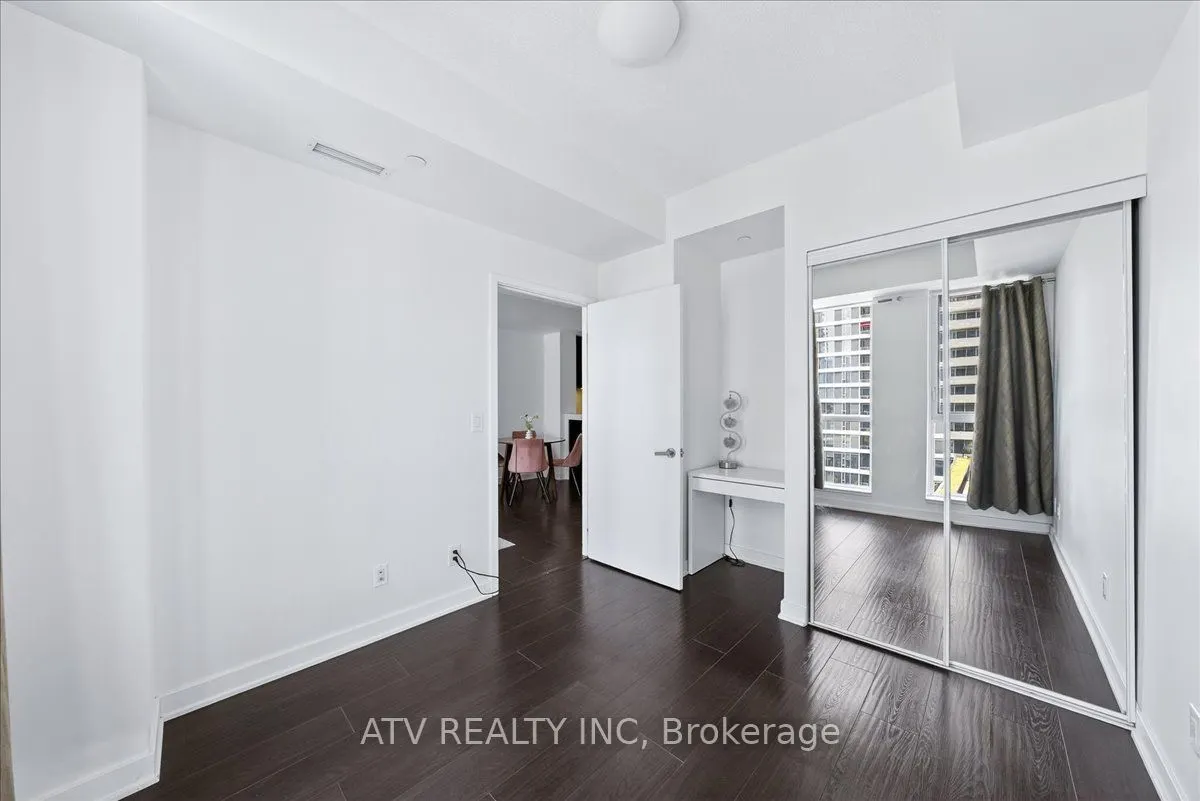 170 Sumach Street, #1113