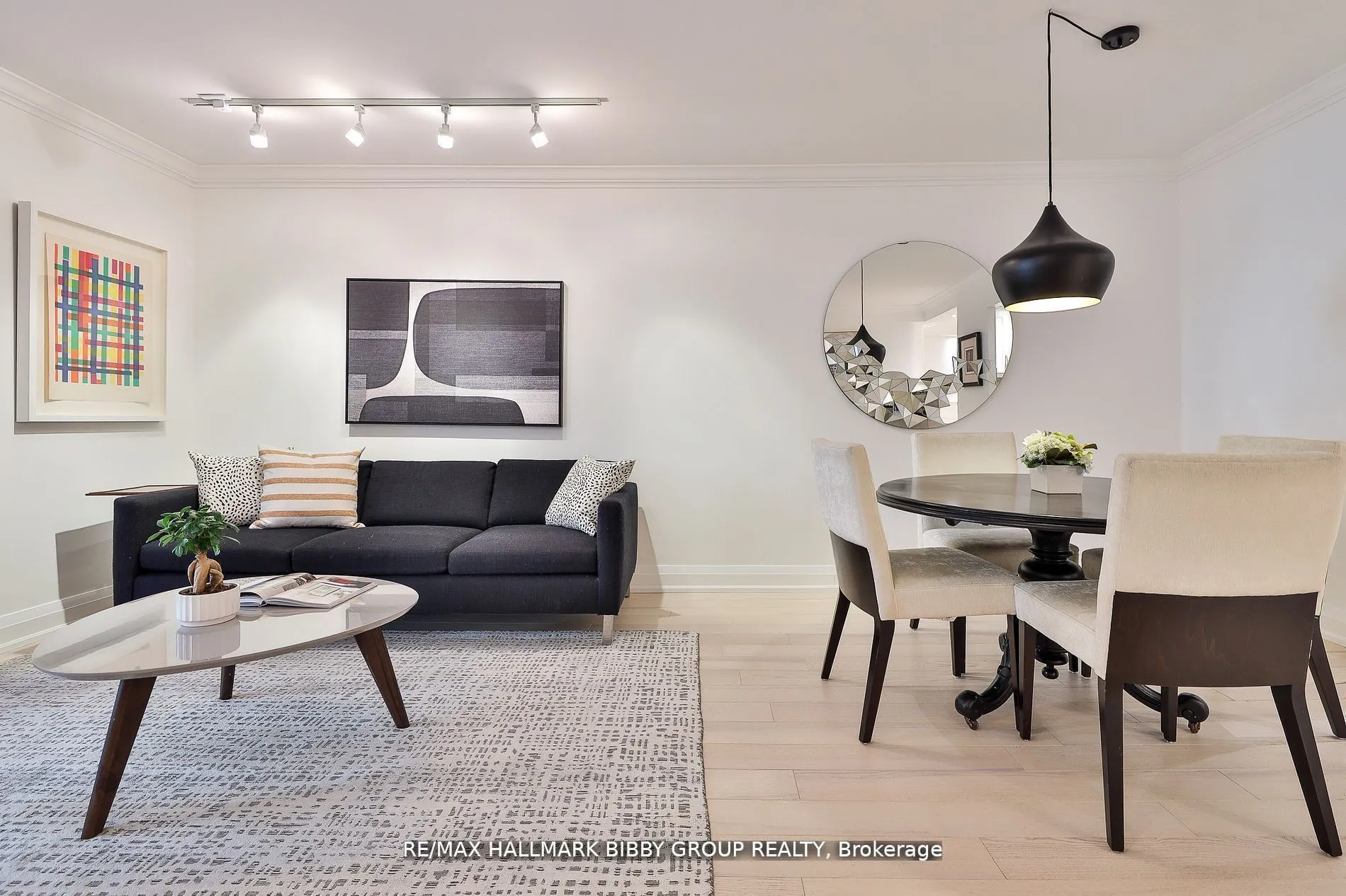 61 St Clair Avenue W, #206