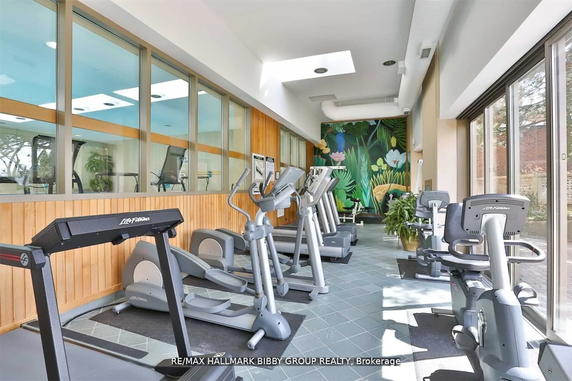 61 St Clair Avenue W, #206