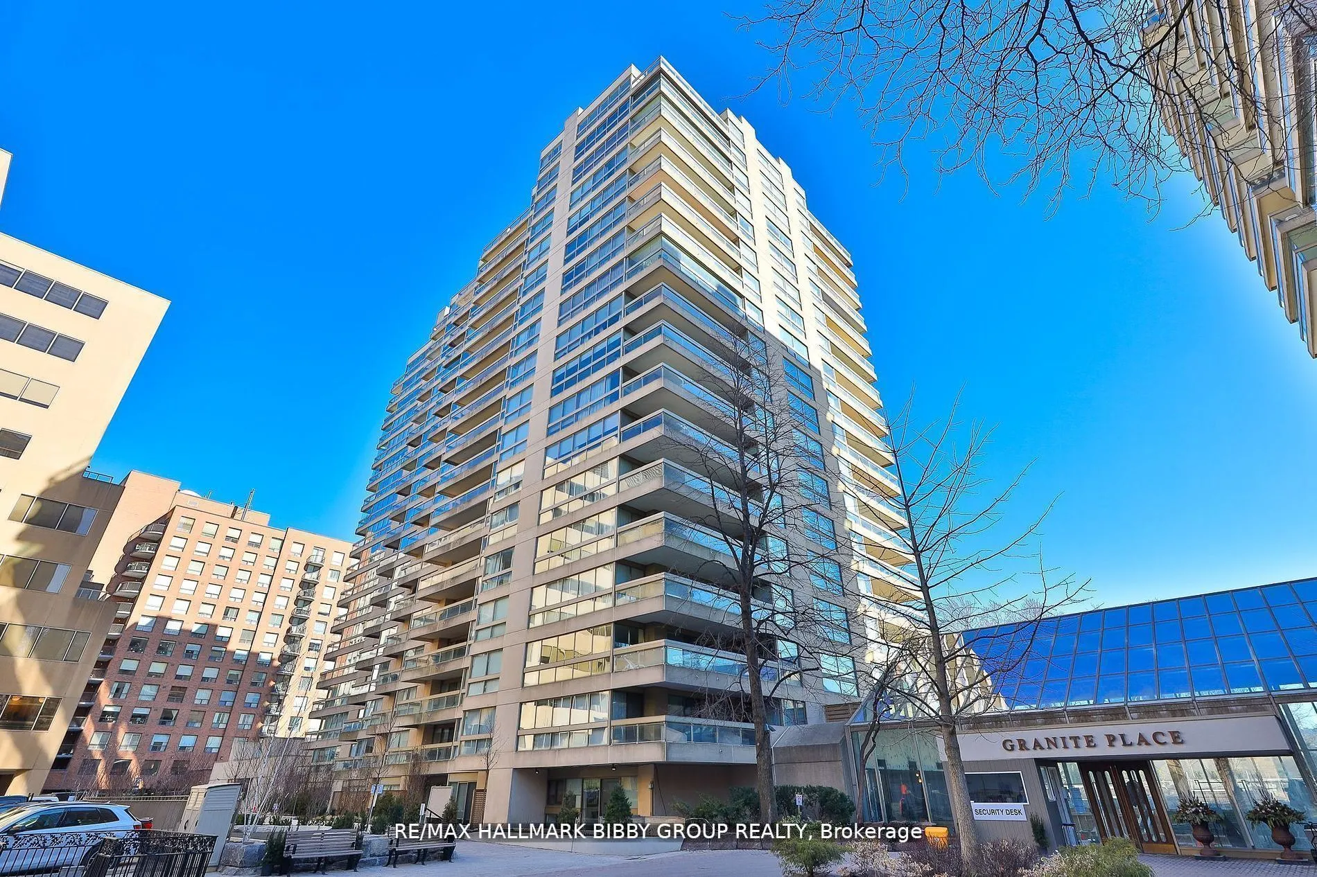 61 St Clair Avenue W, #206